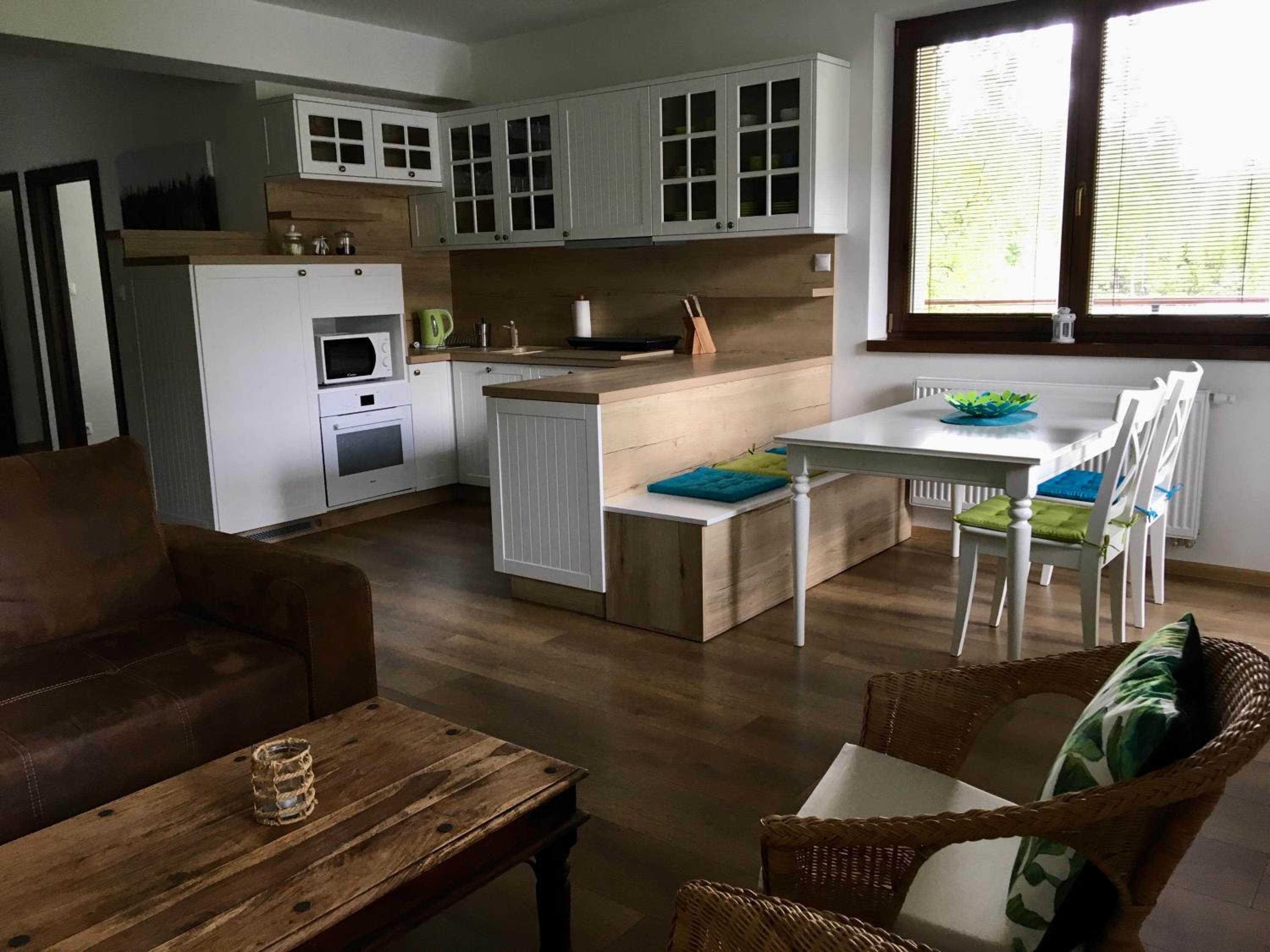 Apartment - Photo 2