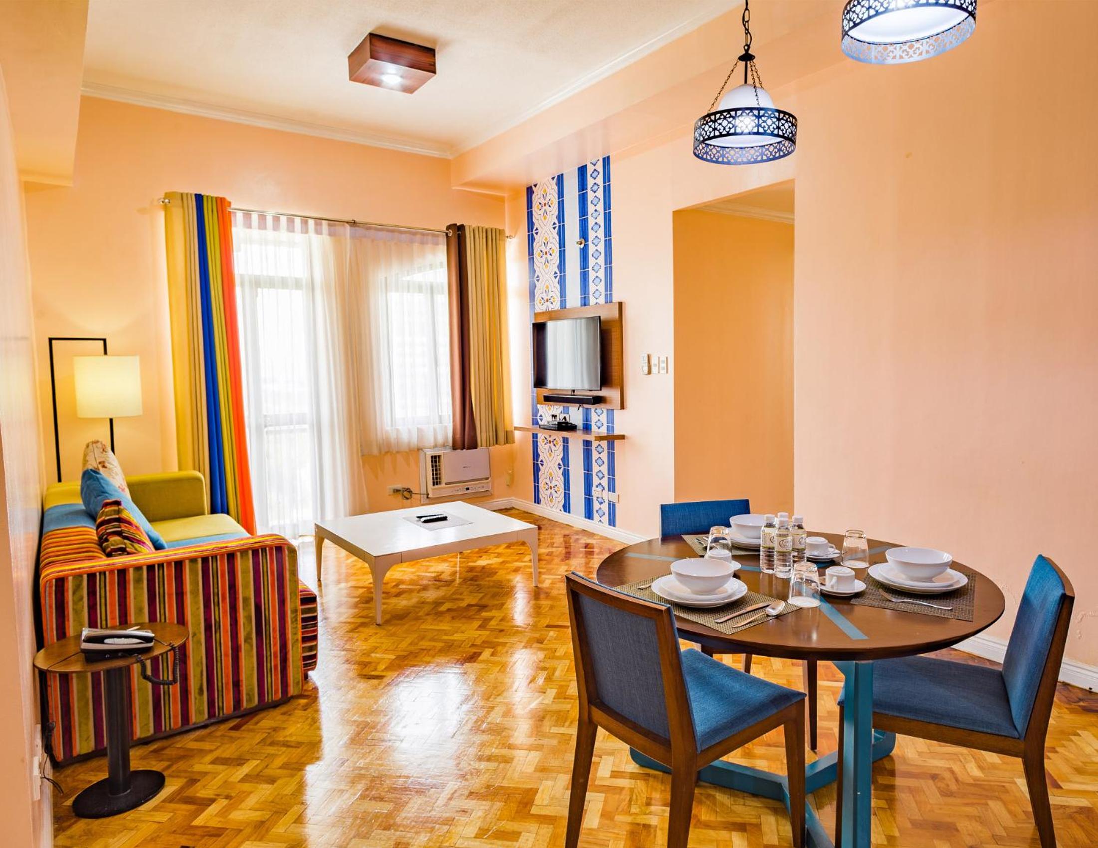 Two Bedroom Premium Family - Photo 10