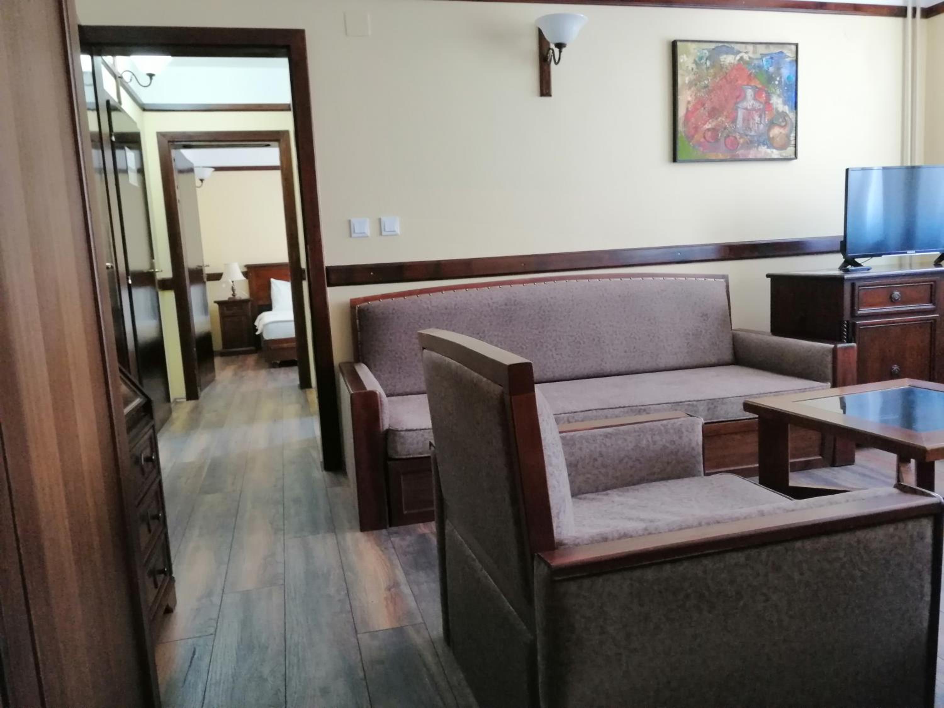 Triple Room with Lake View - Photo 1