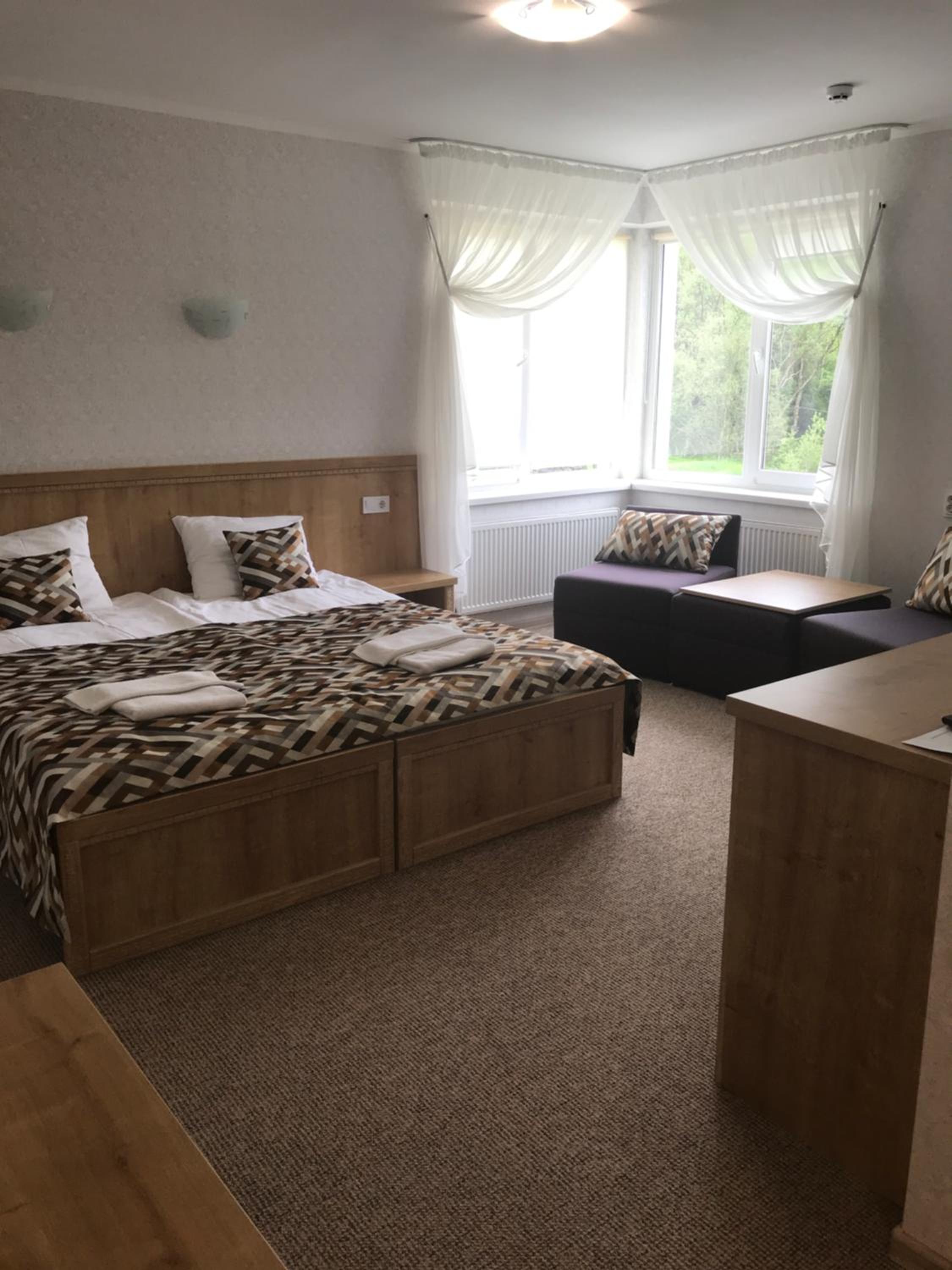 Large Double or Twin Room photo 1