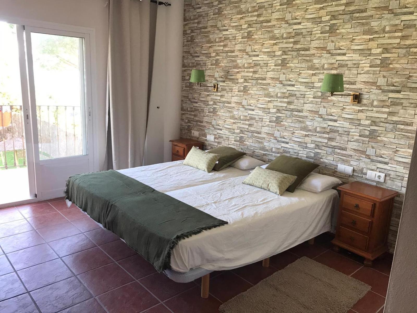 Deluxe Triple Room - Photo 4