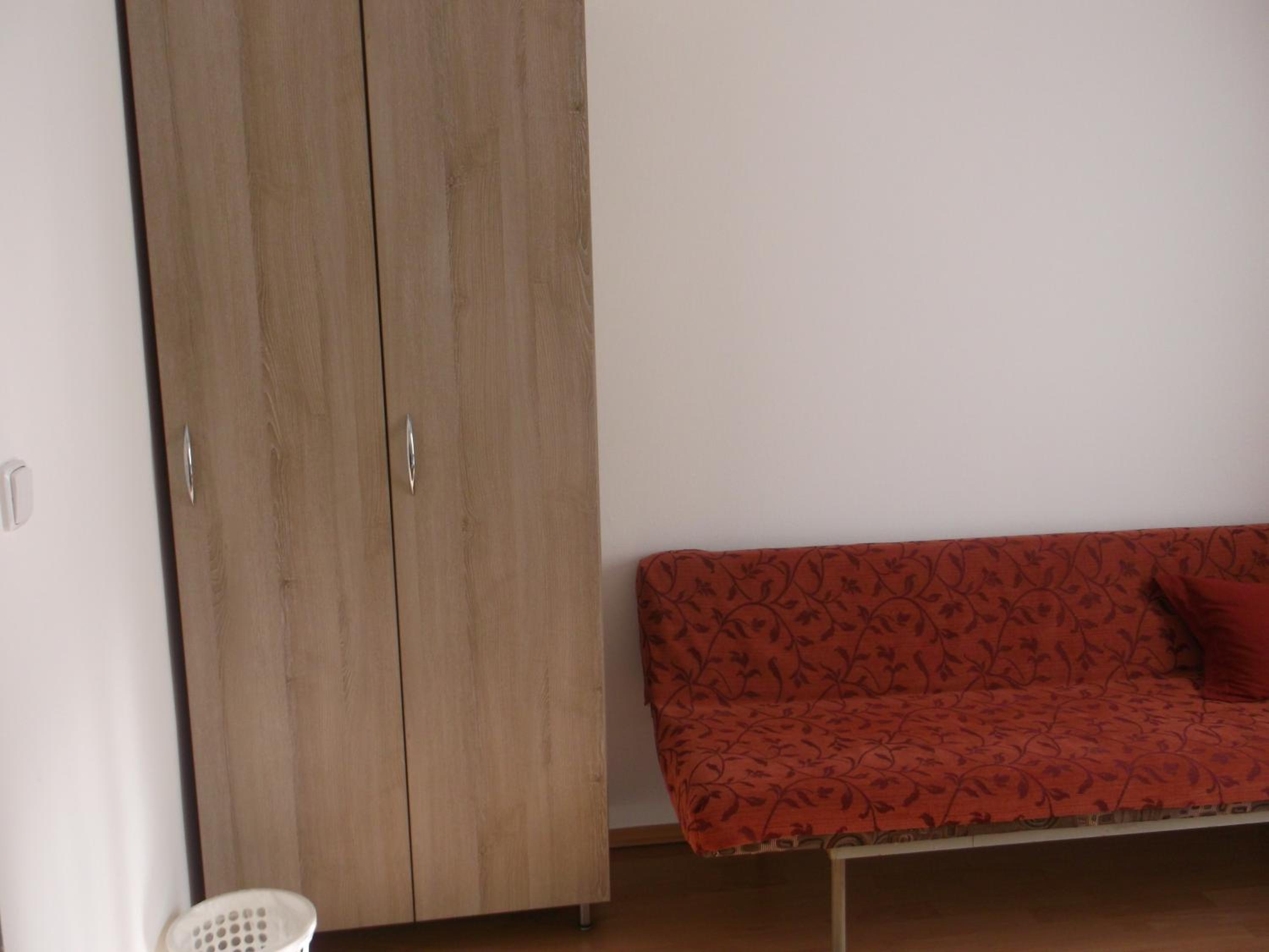 Family Room with Private Bathroom photo 2
