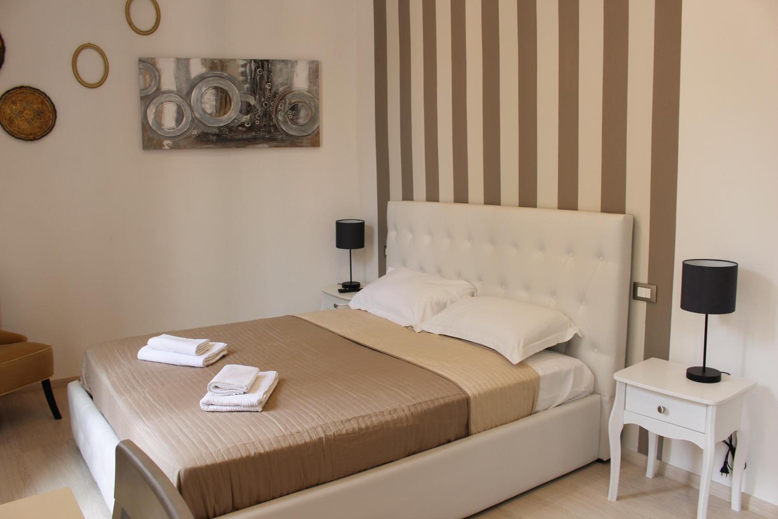 Double Room with Private Bathroom photo 2
