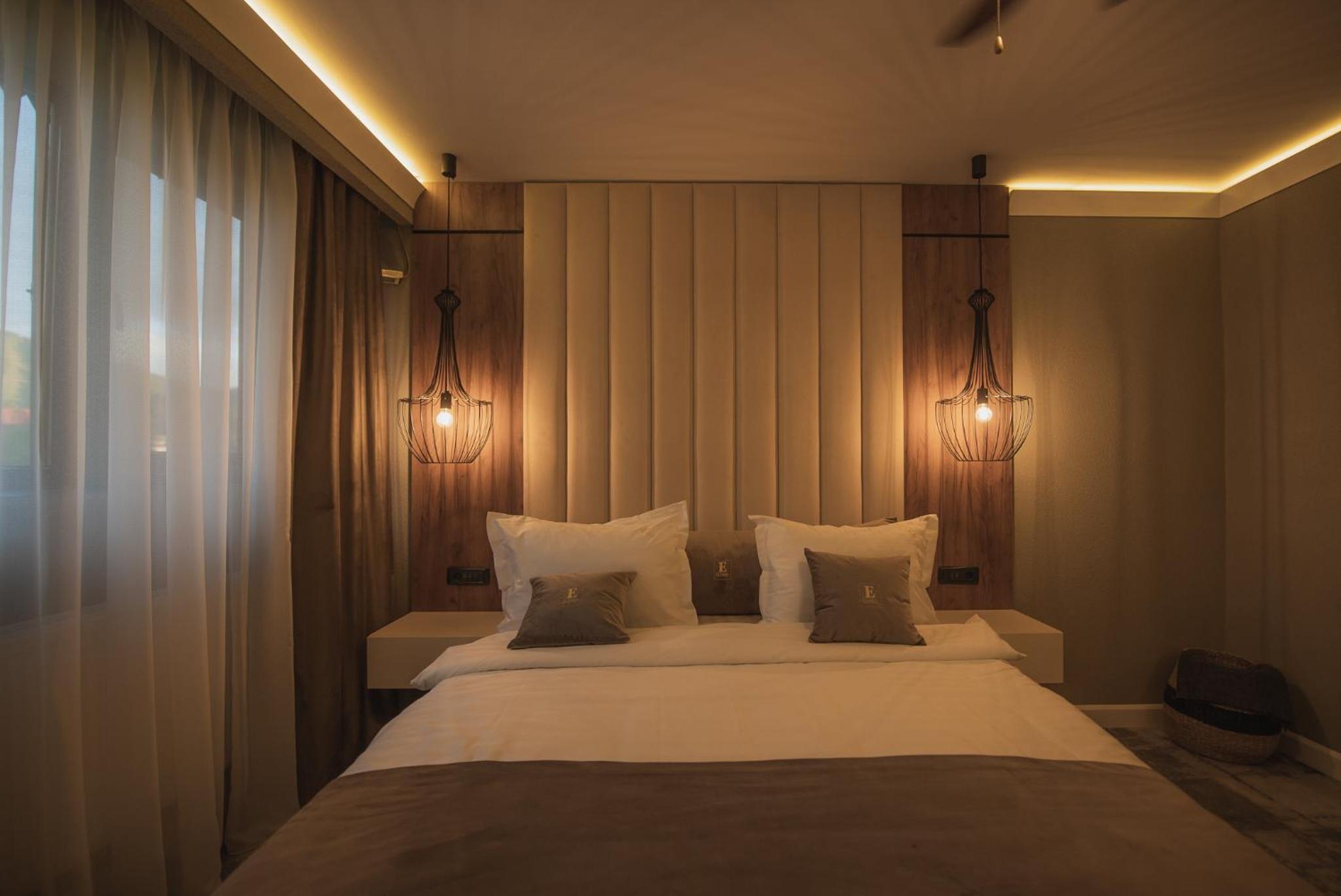 Standard Double Room - Photo 2