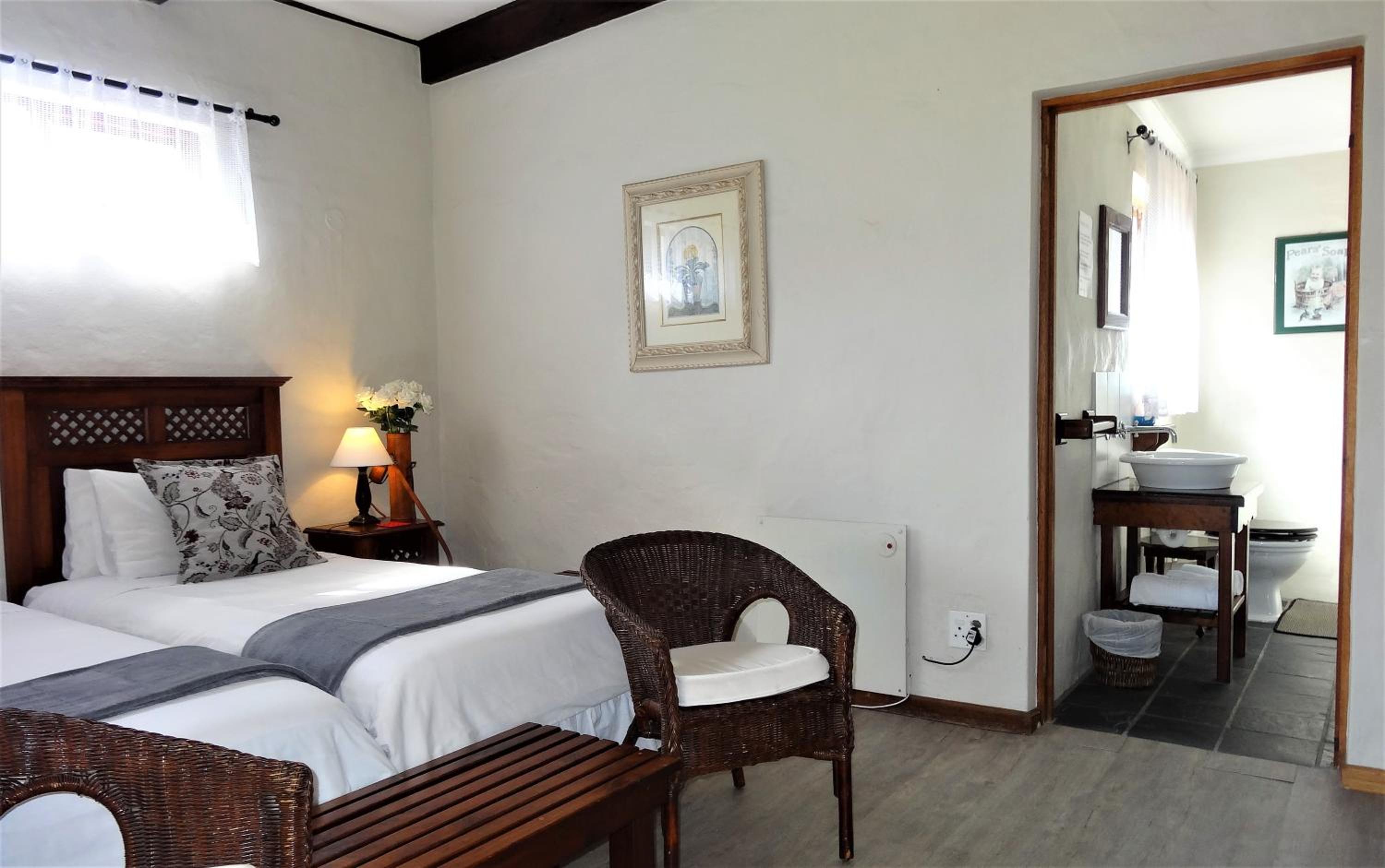 Twin Room - Photo 1
