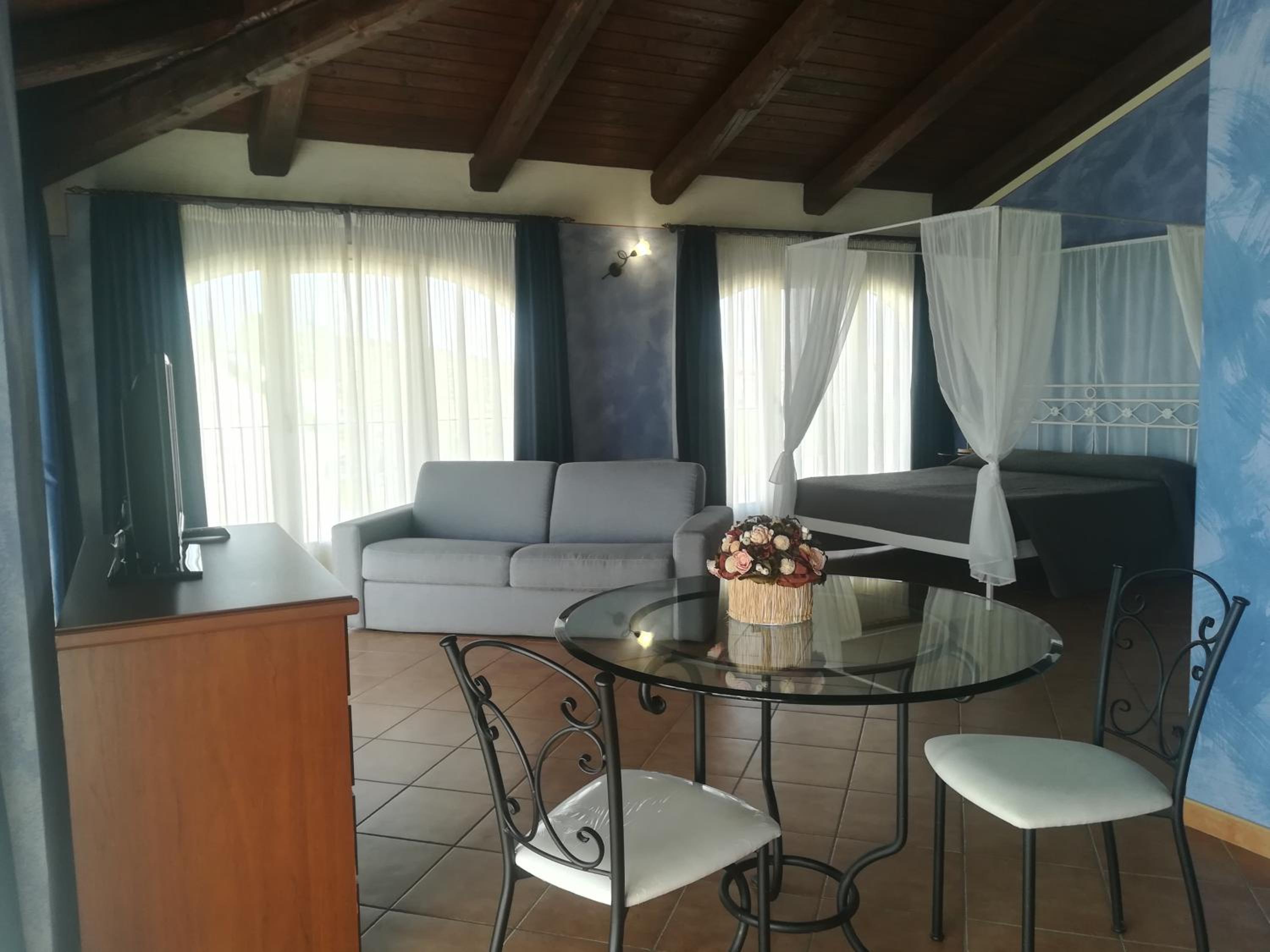 Superior Double Room - Photo 1