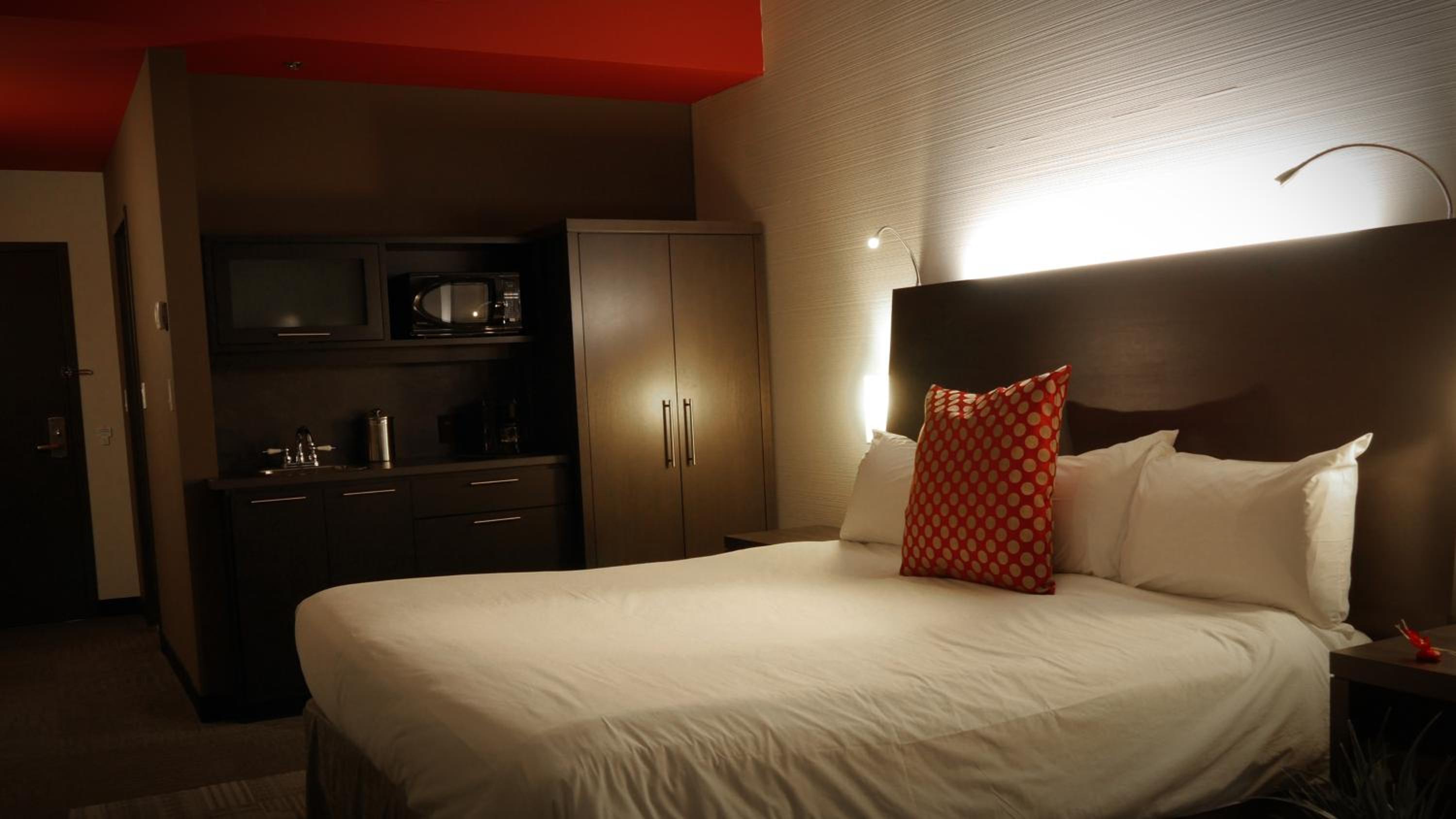 Executive Loft - Photo 3