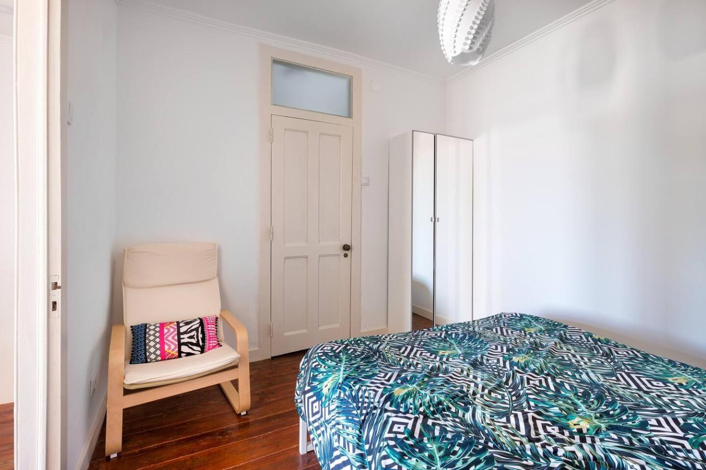 One-Bedroom House - Photo 6