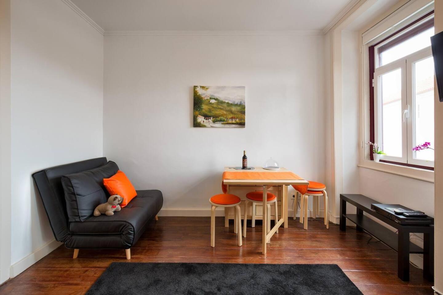 One-Bedroom House - Photo 7
