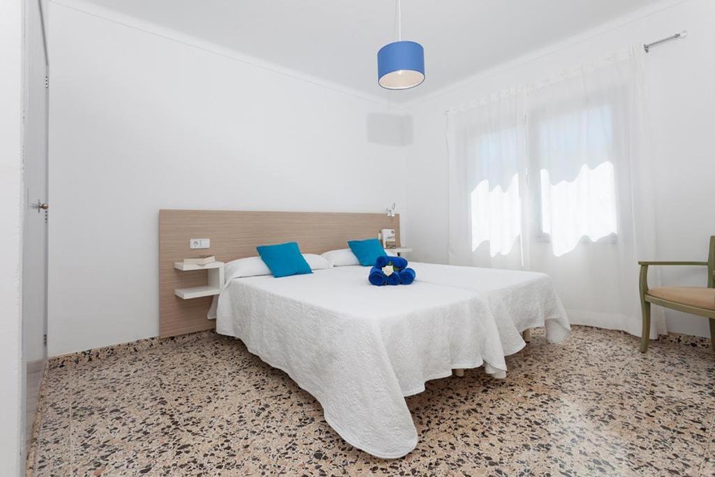 Three-Bedroom Villa photo 3