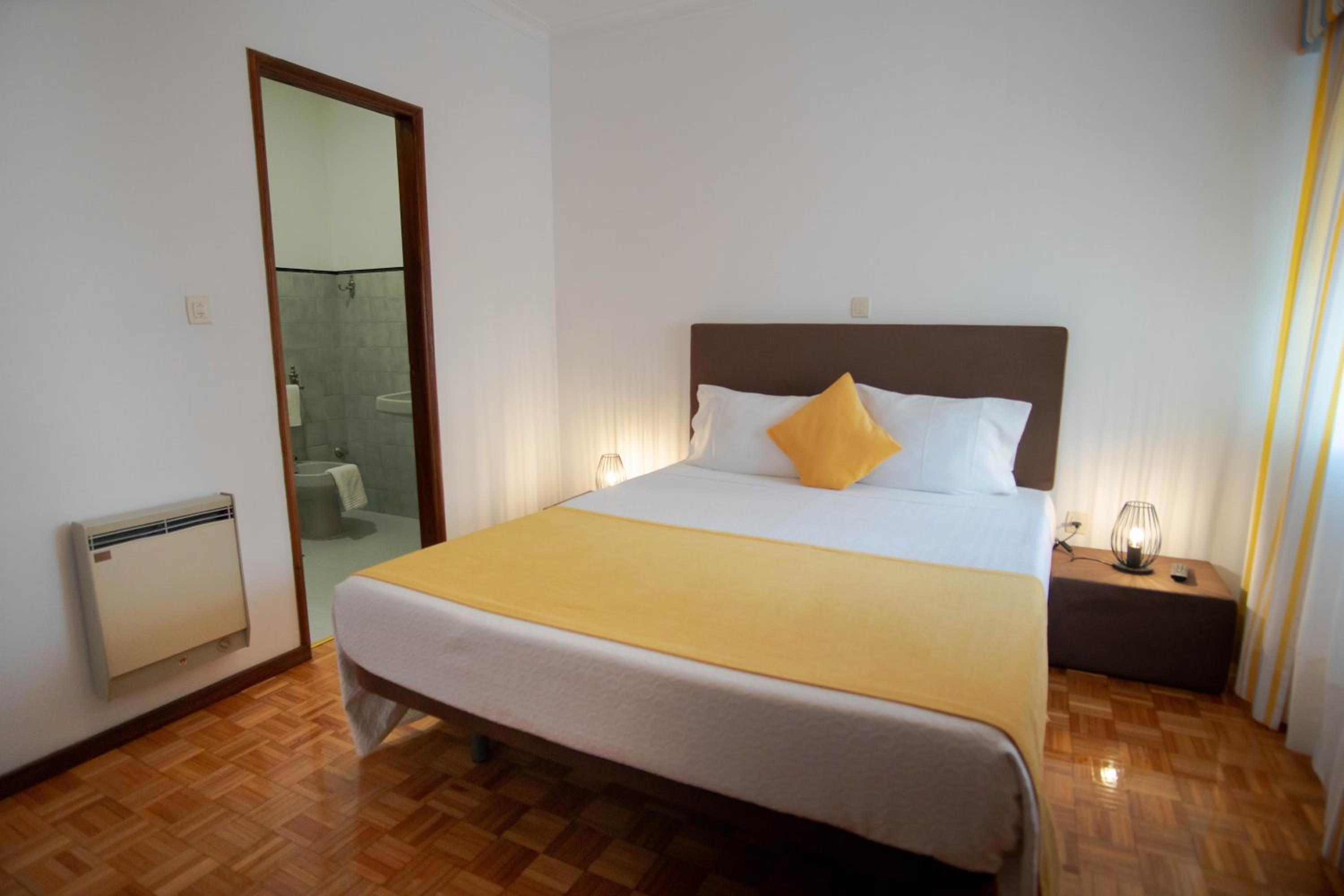 Double Room with Private Bathroom photo 1