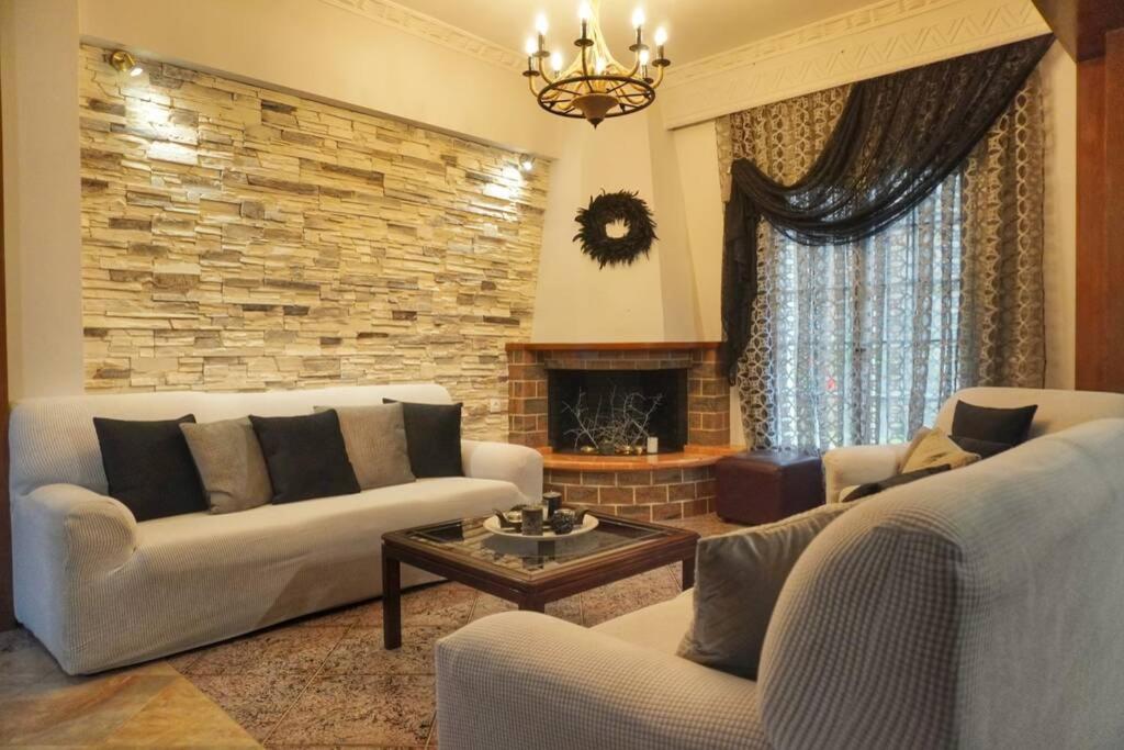 Four-Bedroom House photo 1