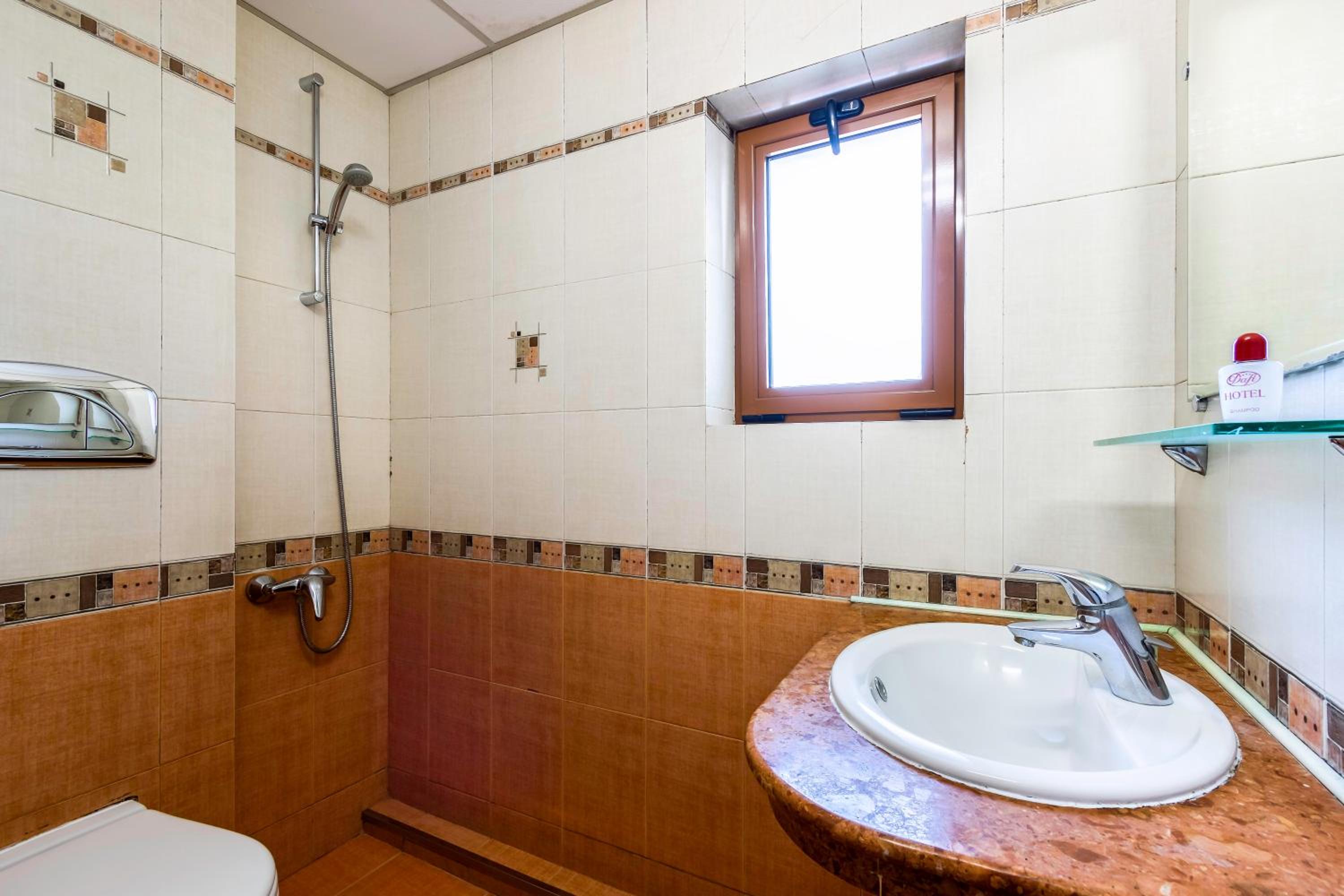 Single Room photo 3
