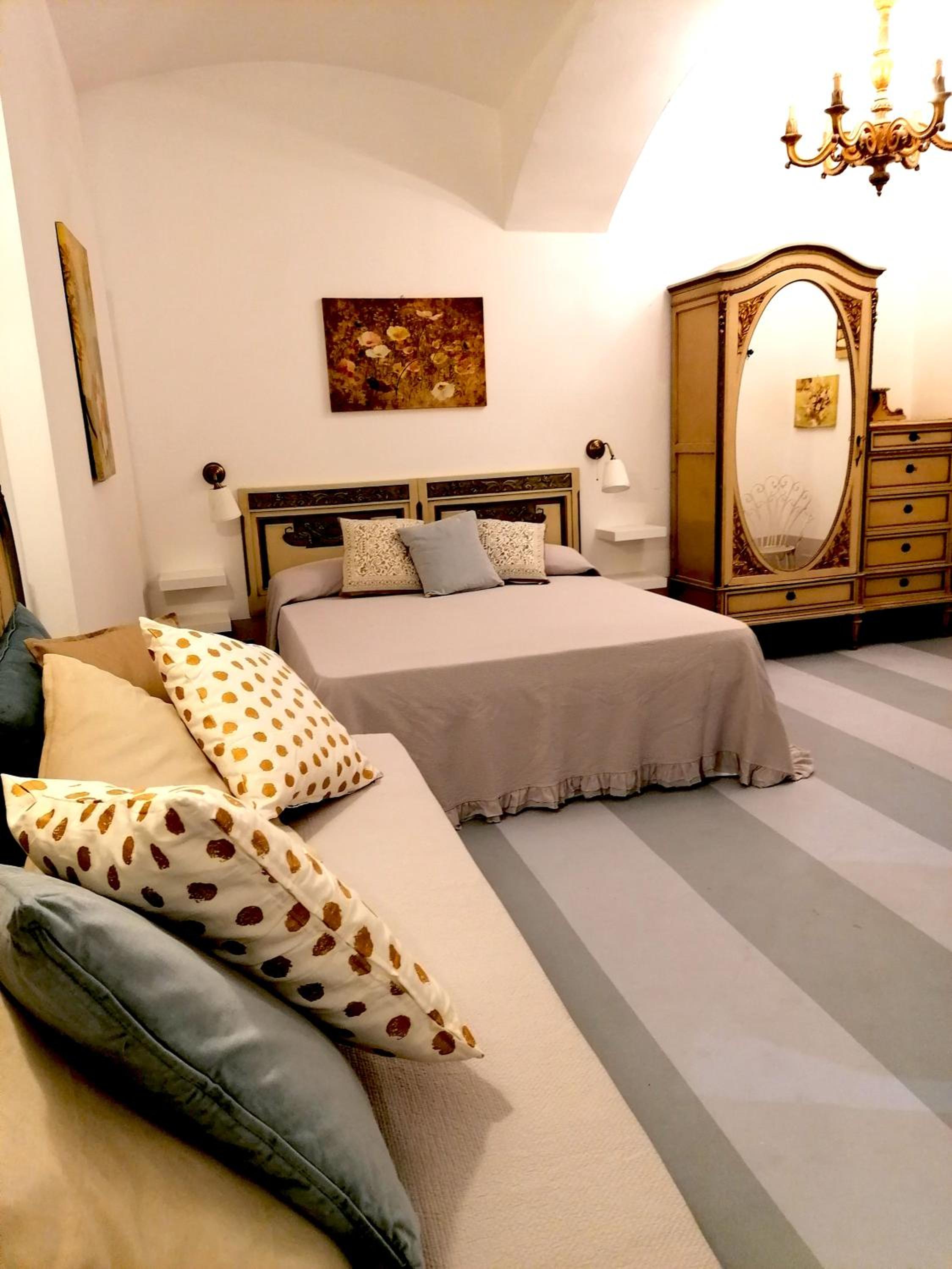 King Room