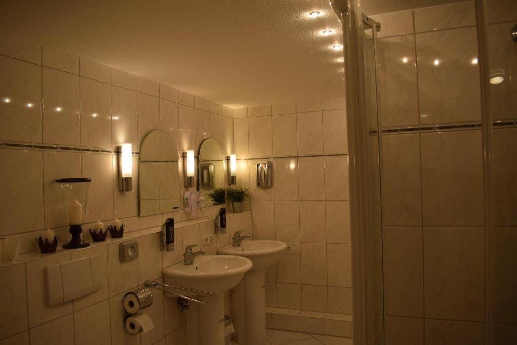 Standard Double Room - Photo 3