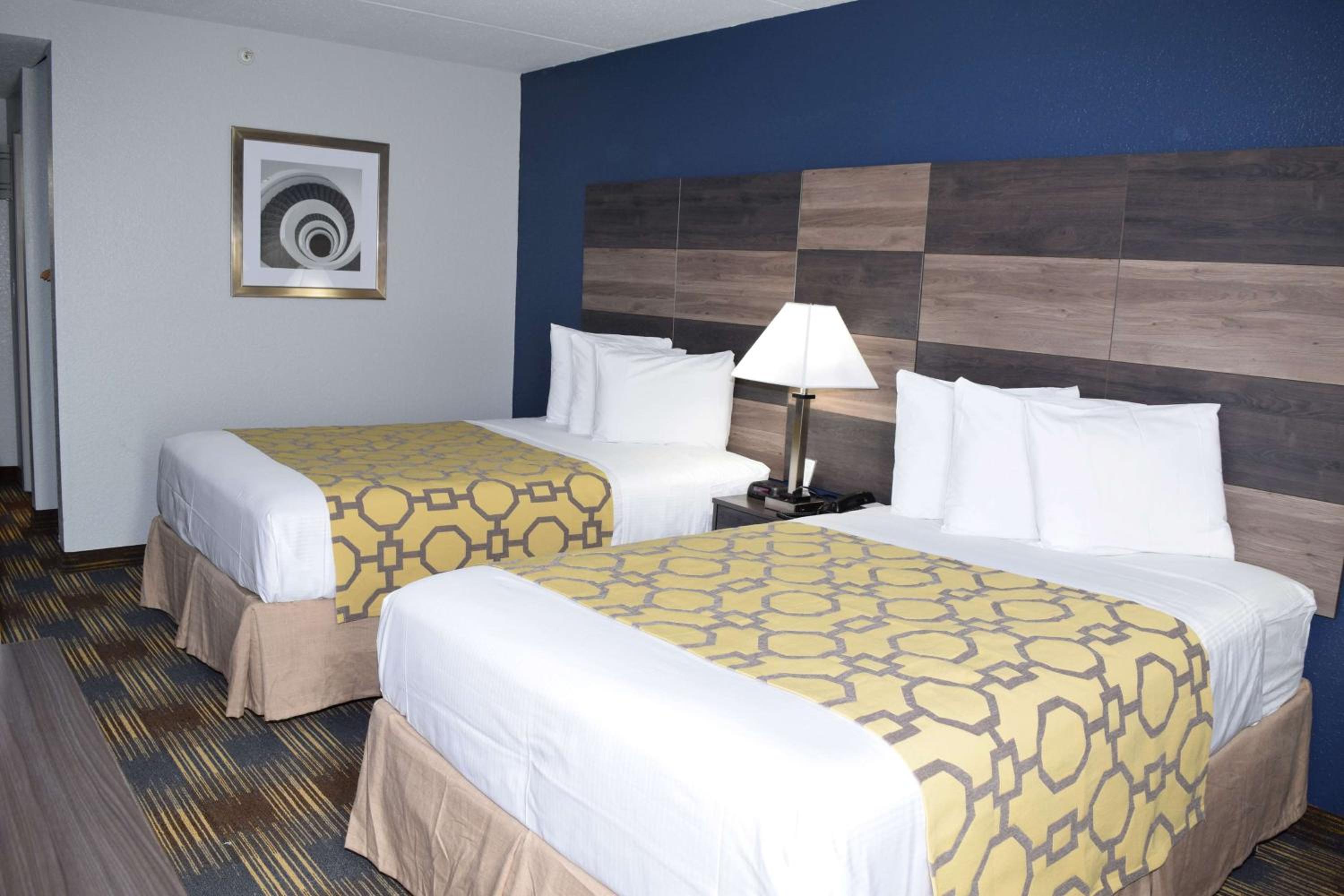 Double Room with Two Double Beds - Non-Smoking - Photo 4