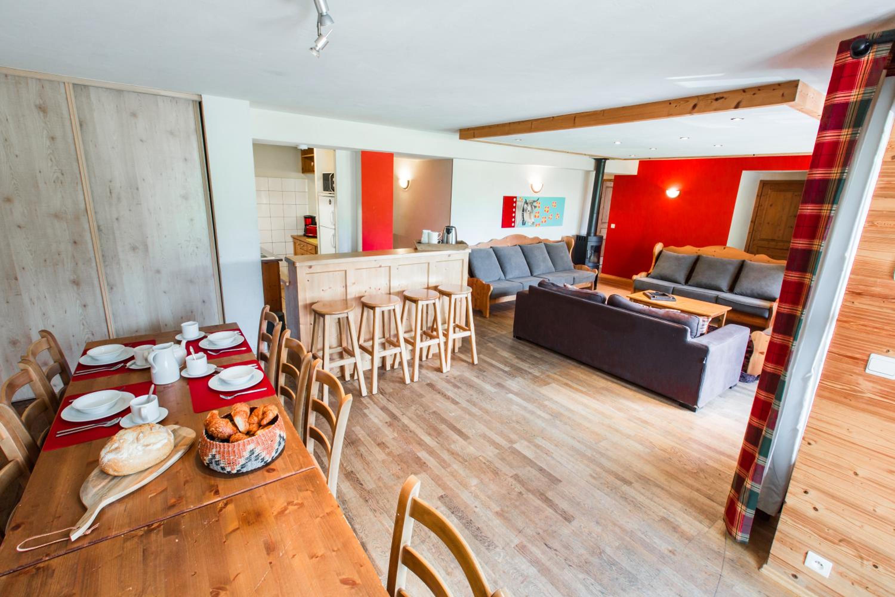 Apartment with Mountain View photo 1