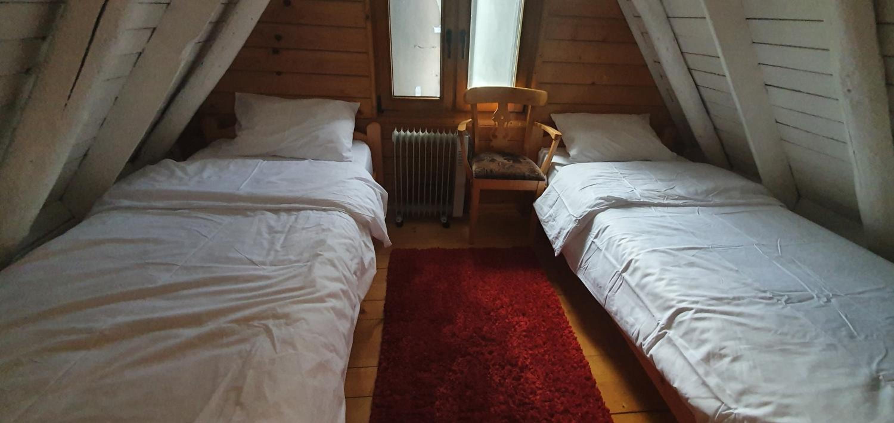 Three-Bedroom House photo 3