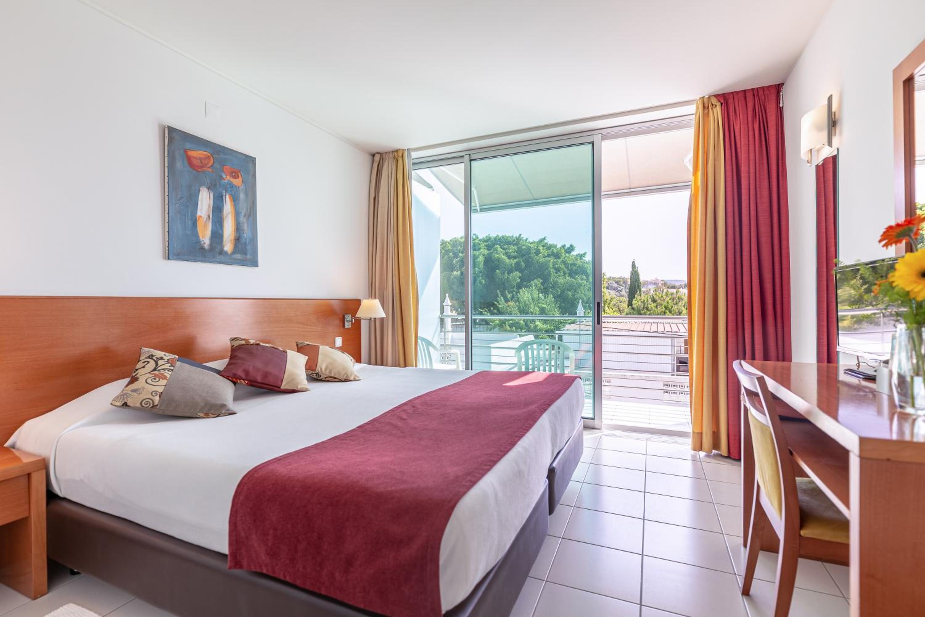 Standard Double or Twin Room - Photo 22