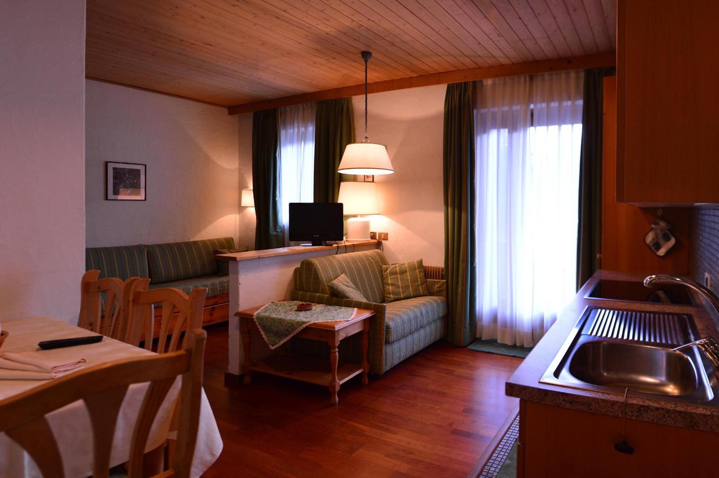 Studio Apartment