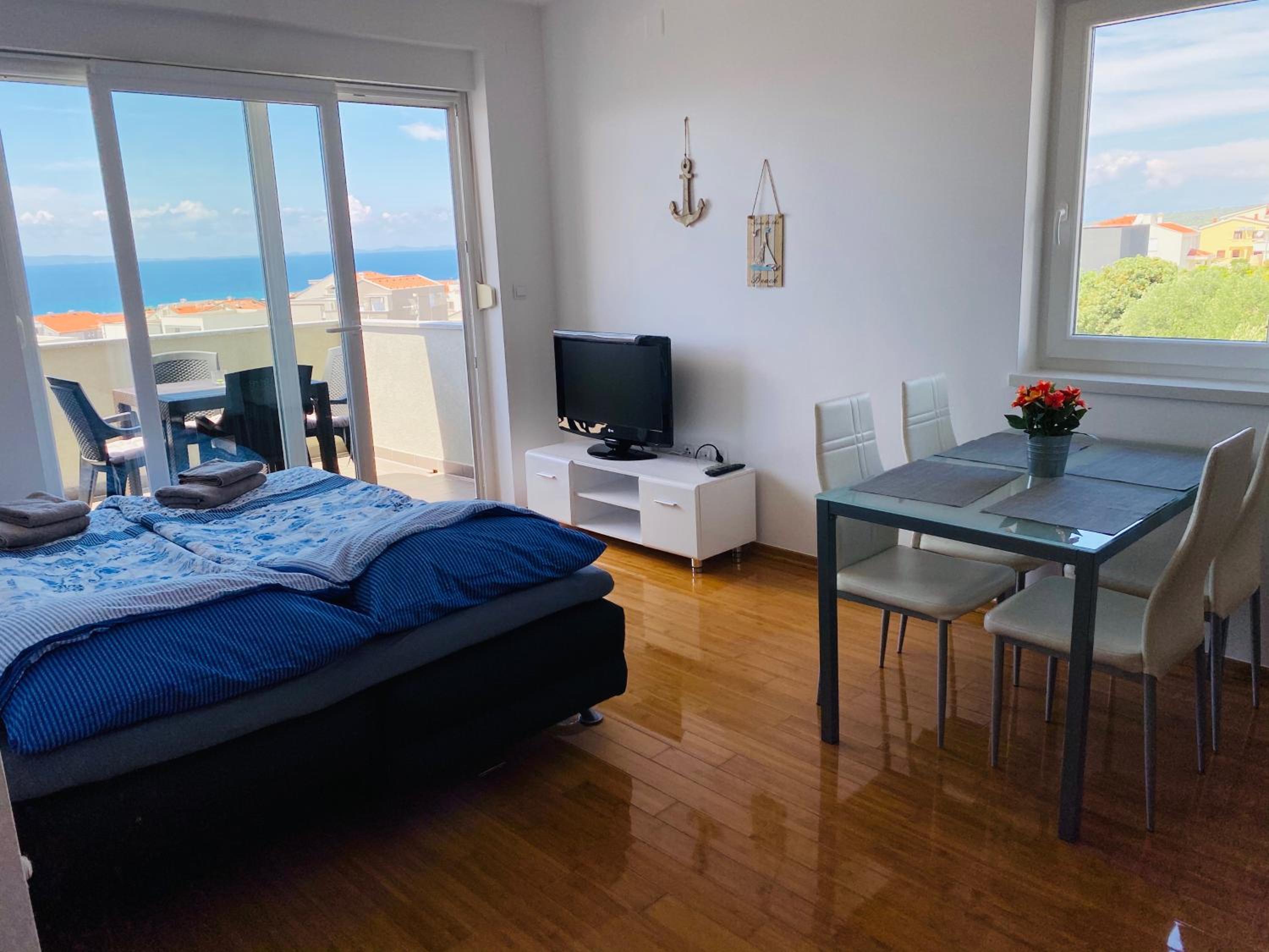 Apartment With Sea View