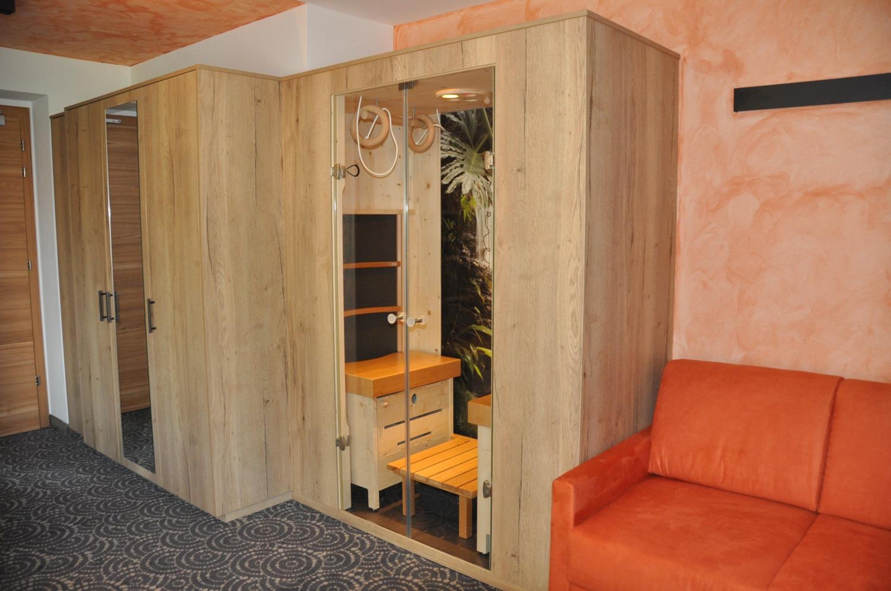 Junior Suite with Infrared Cabin - Photo 1