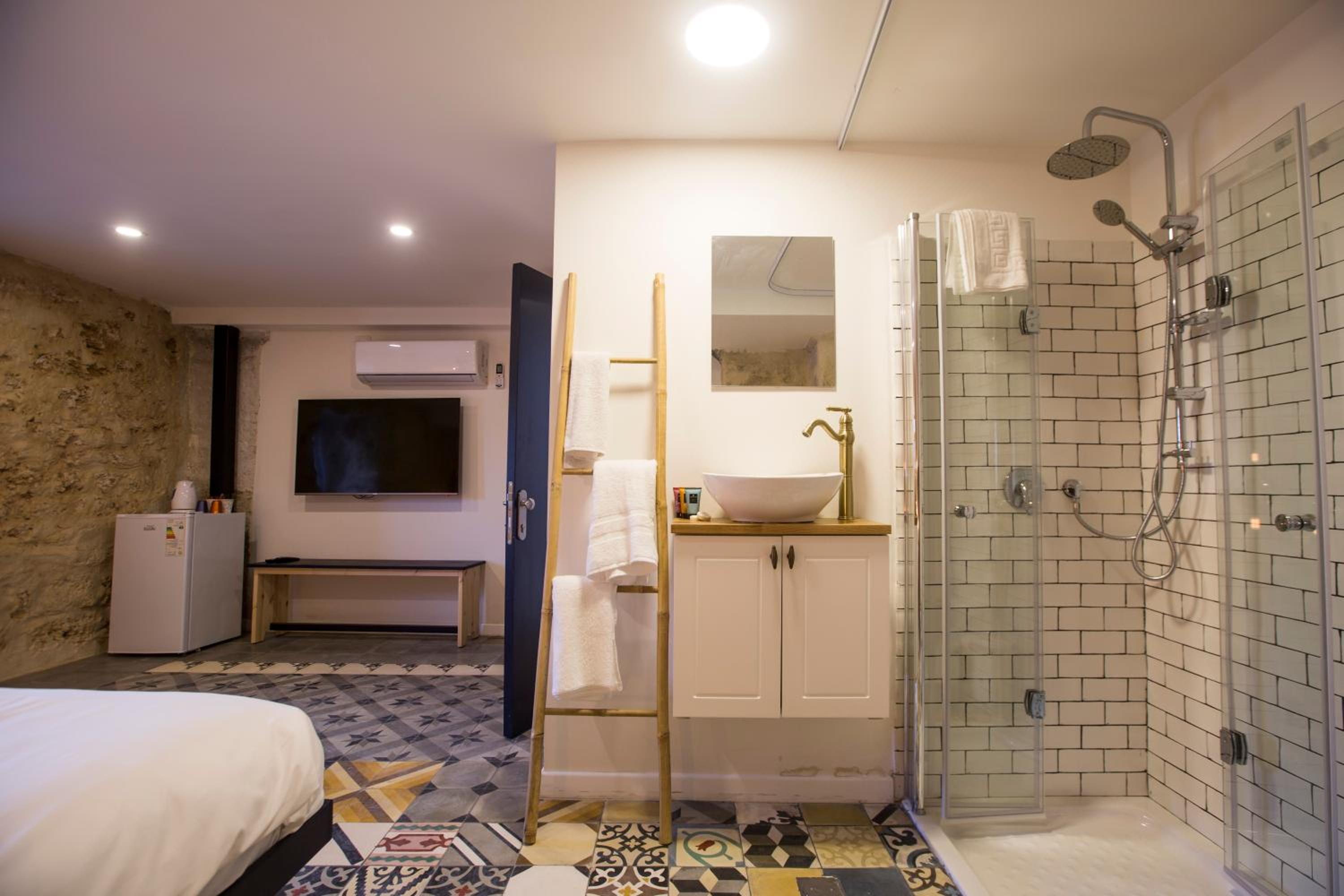 Studio Room - Photo 20