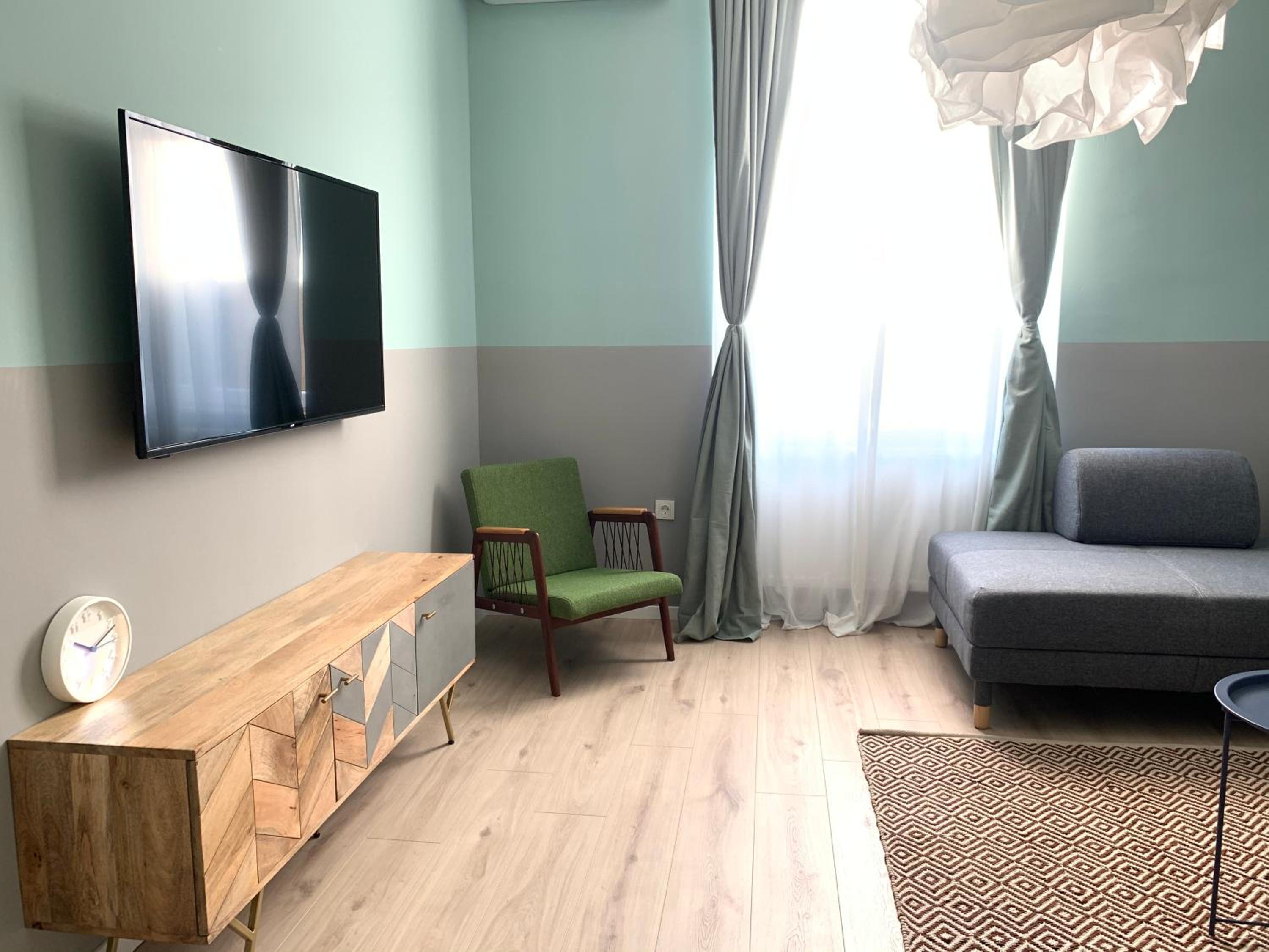 Two-Bedroom Apartment - Photo 7
