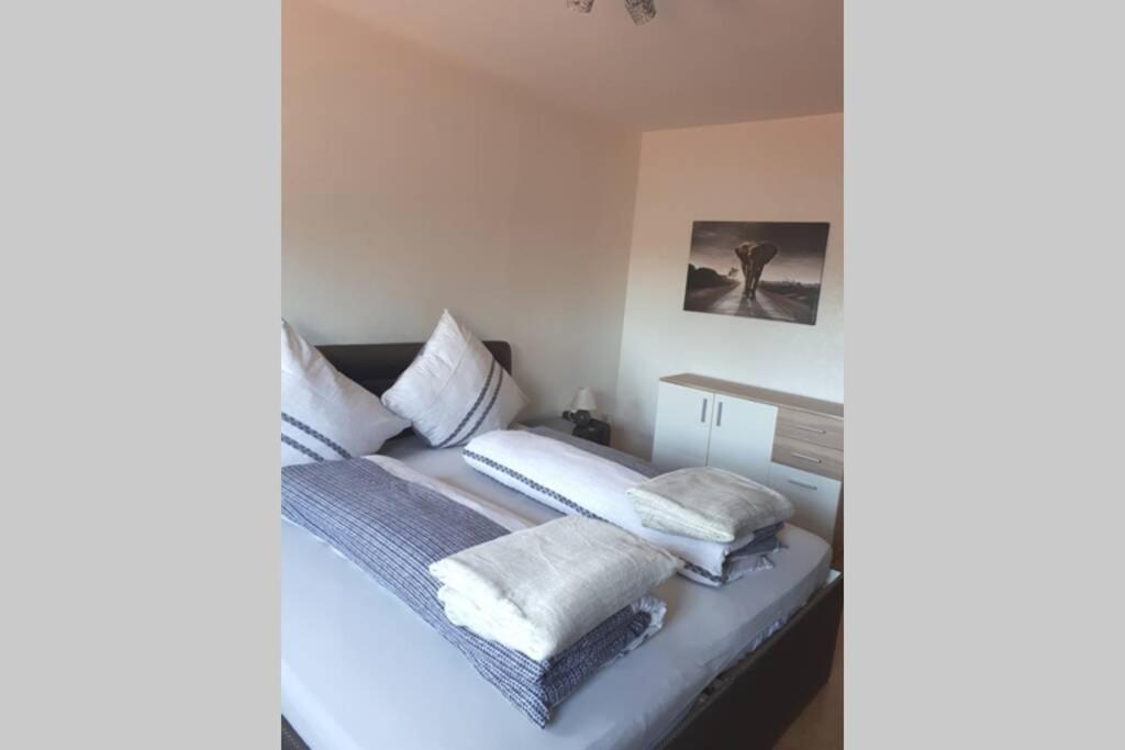 Three-Bedroom Apartment with Balcony photo 2