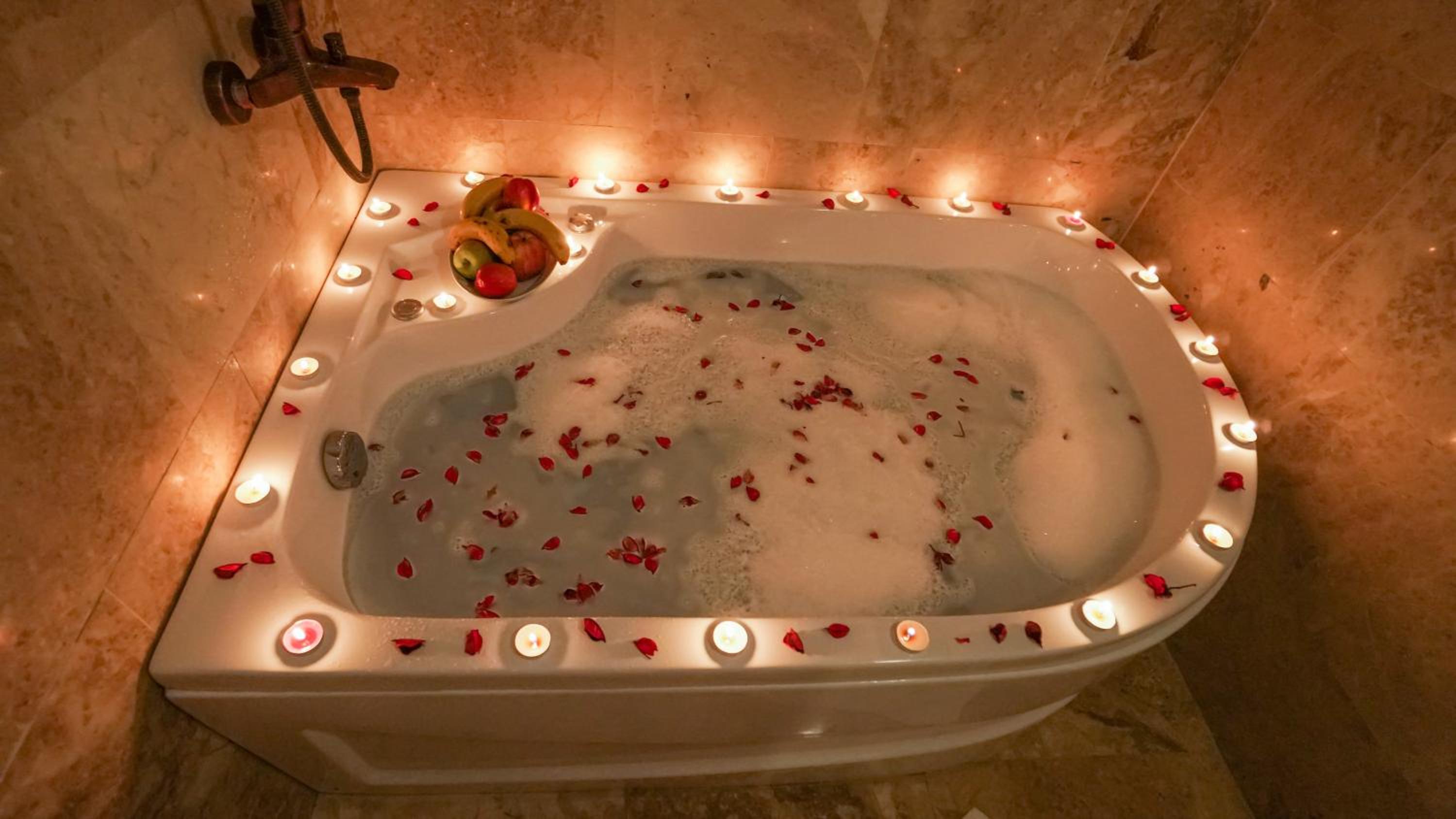 Deluxe Double Room with Bath photo 3