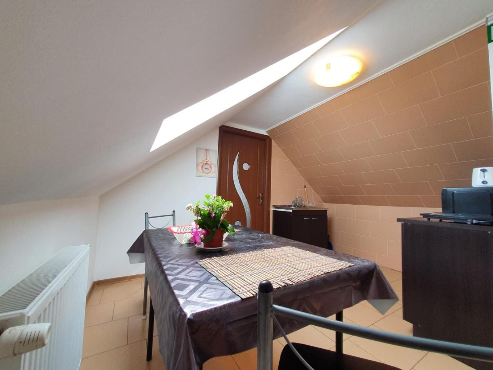 Attic Studio with Balcony  - Photo 3