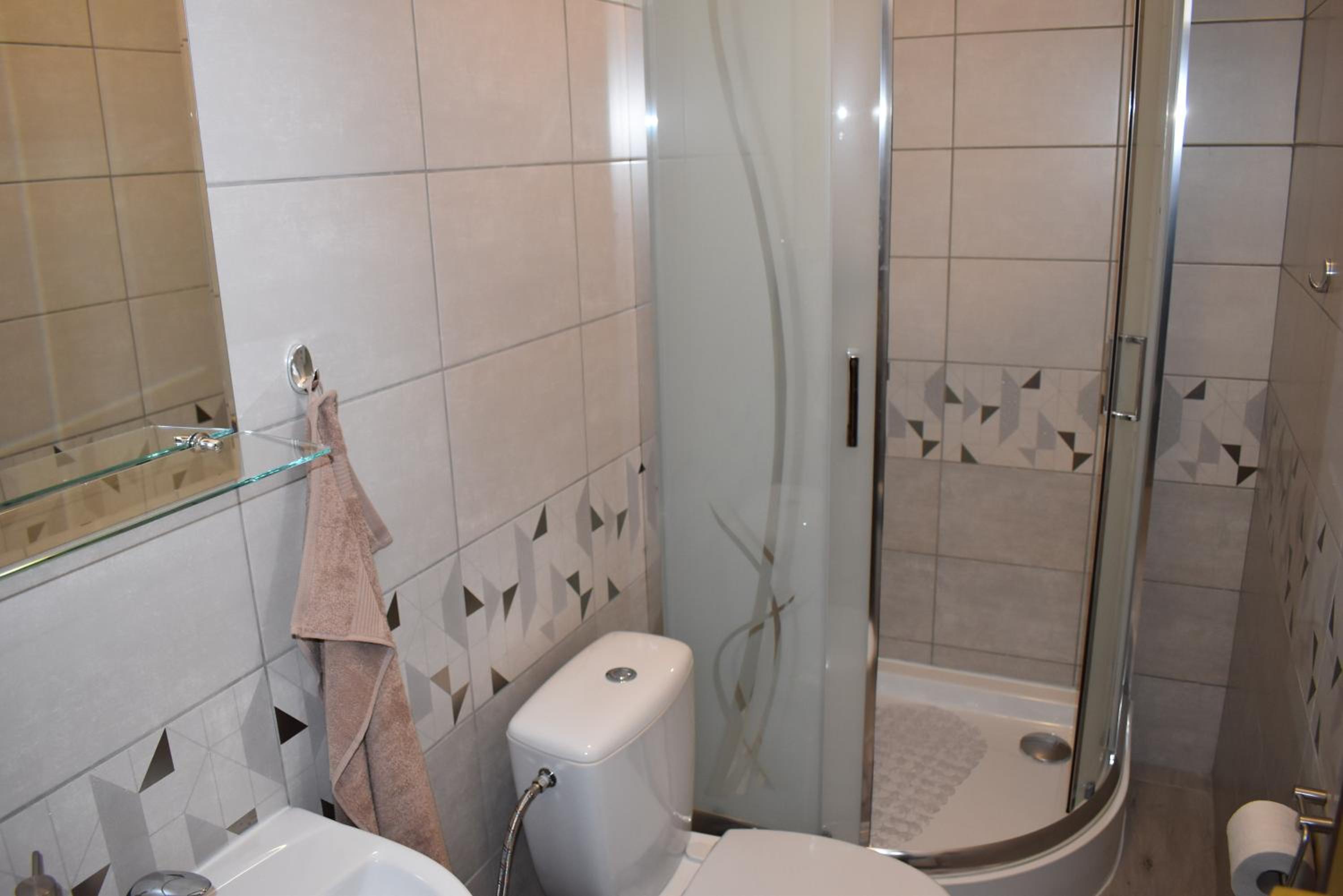 Quadruple Room - Photo 5