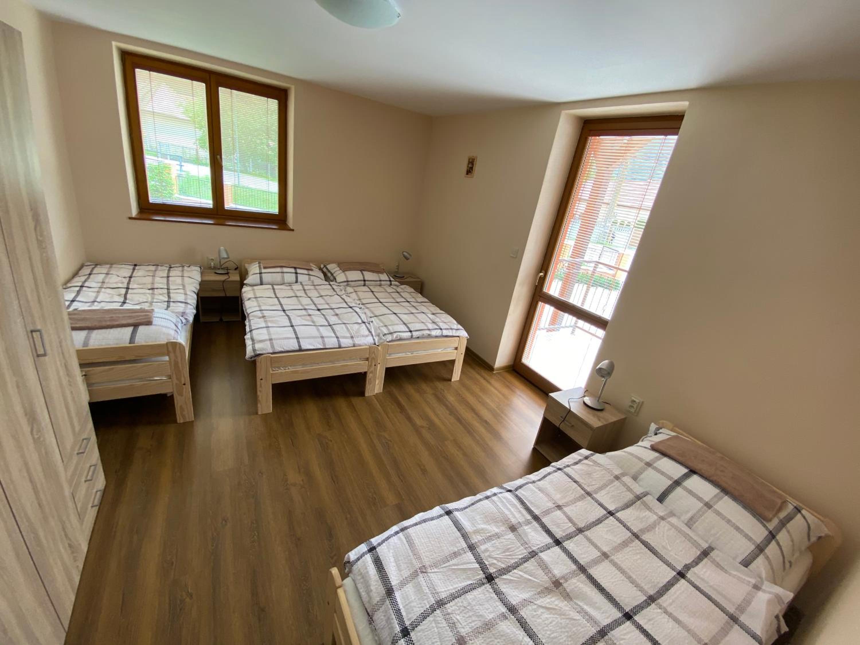 Quadruple Room - Photo 7