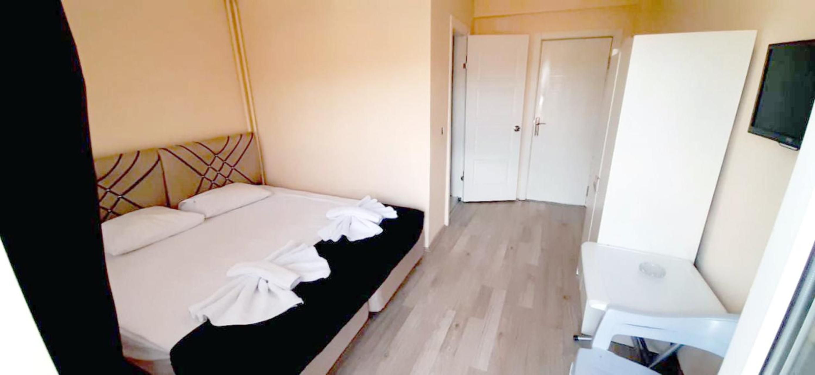 Standard Double Room - Photo 1