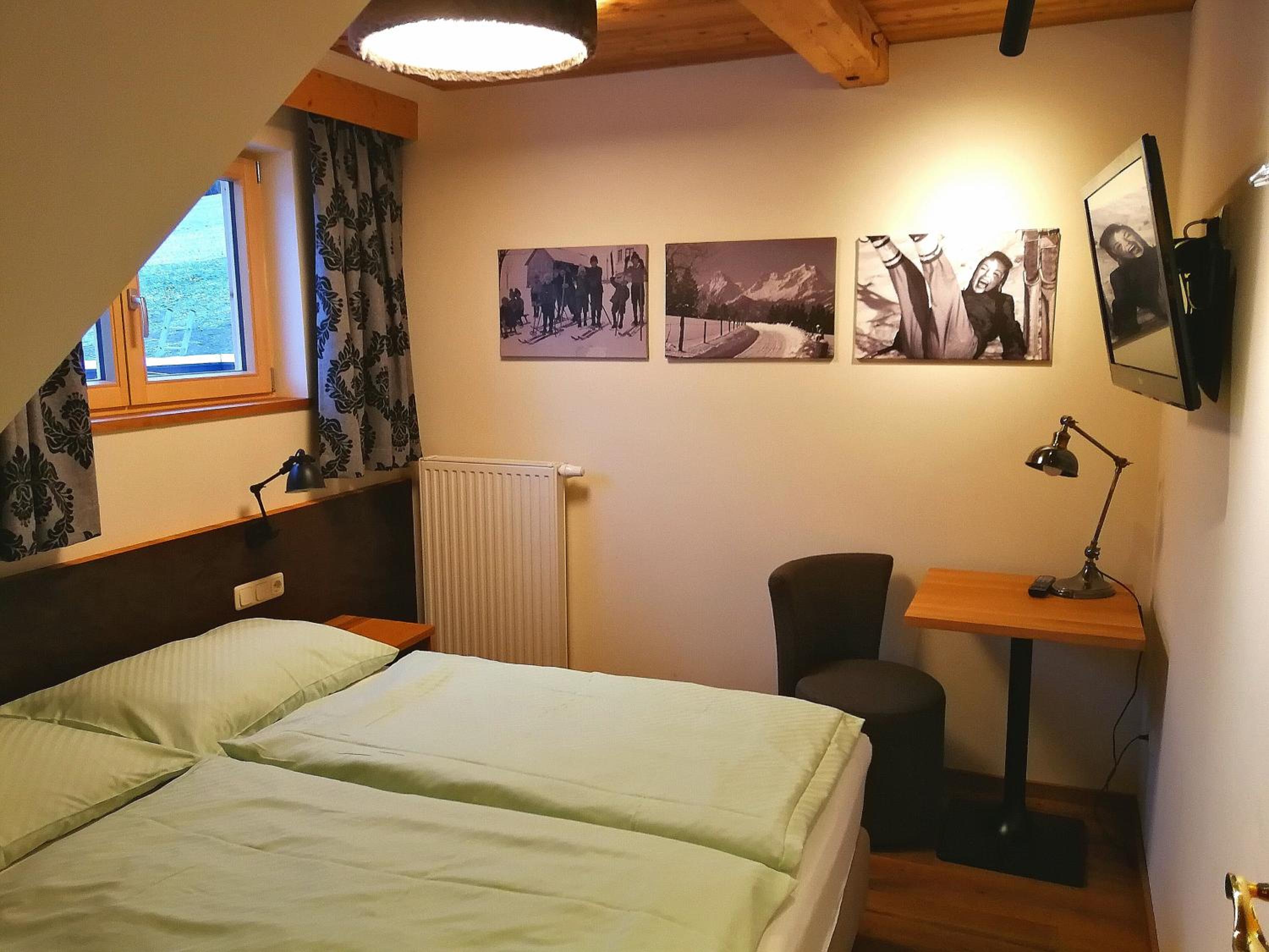 Budget Double Room photo 1