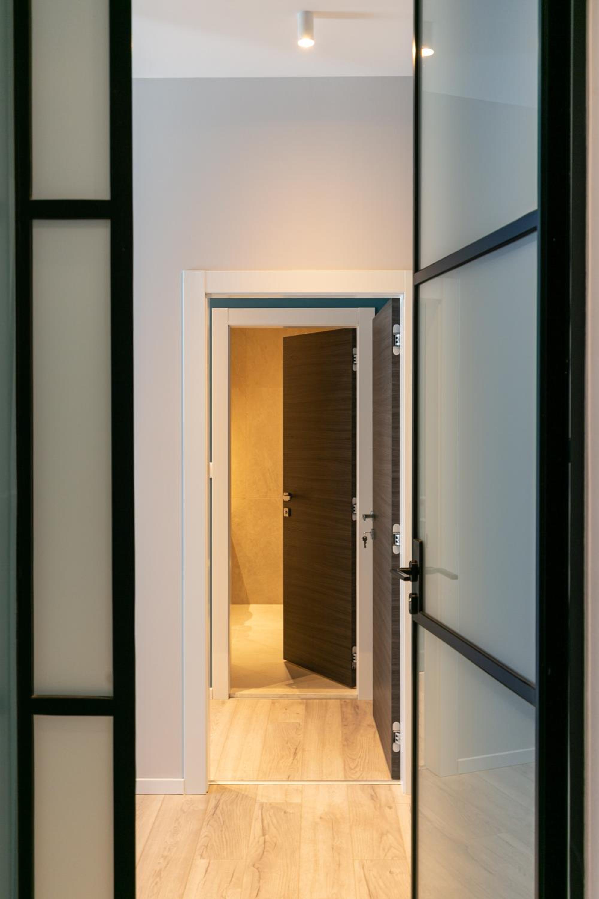 One-Bedroom Apartment - Photo 8