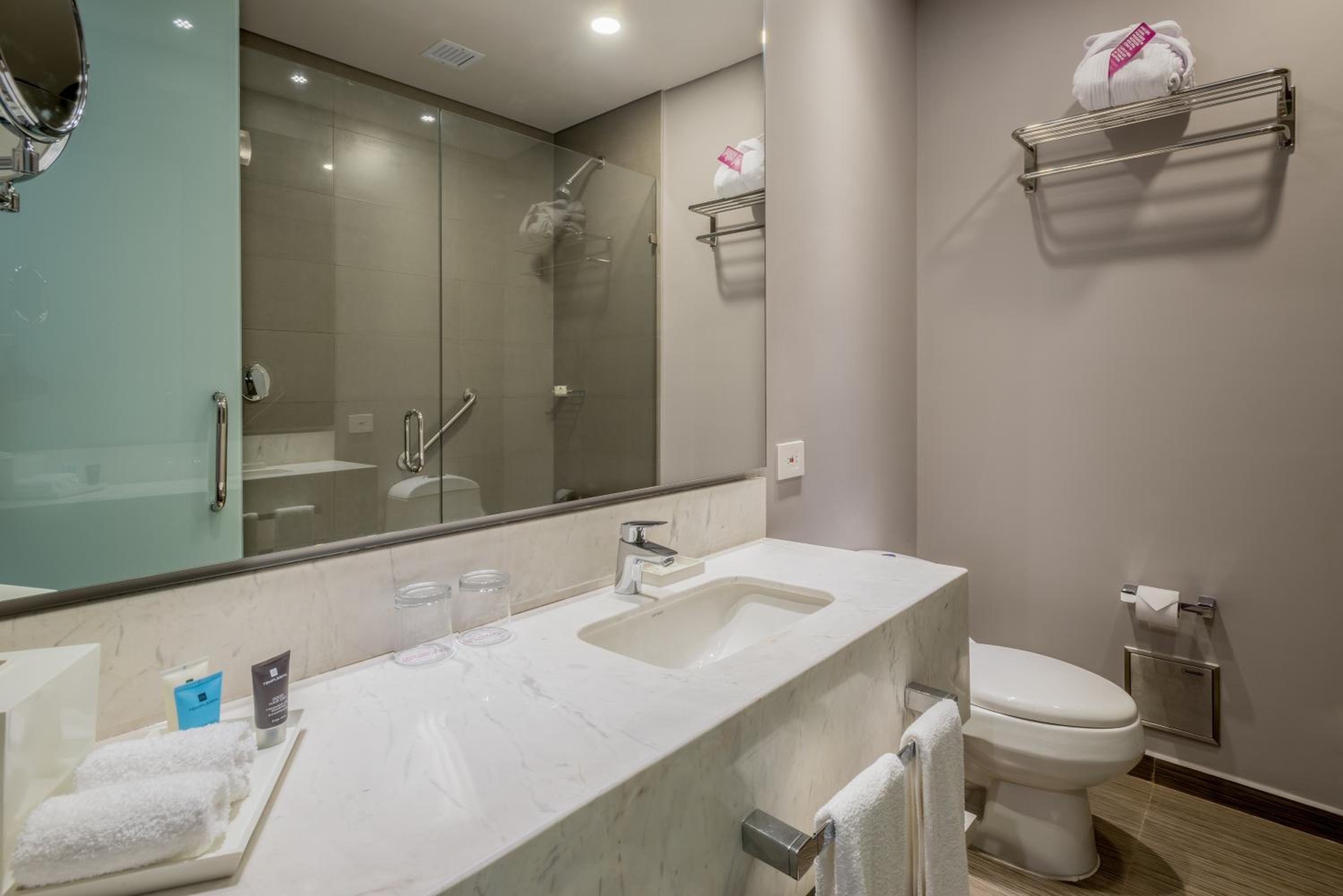 2 Queen Standard Room City View photo 3