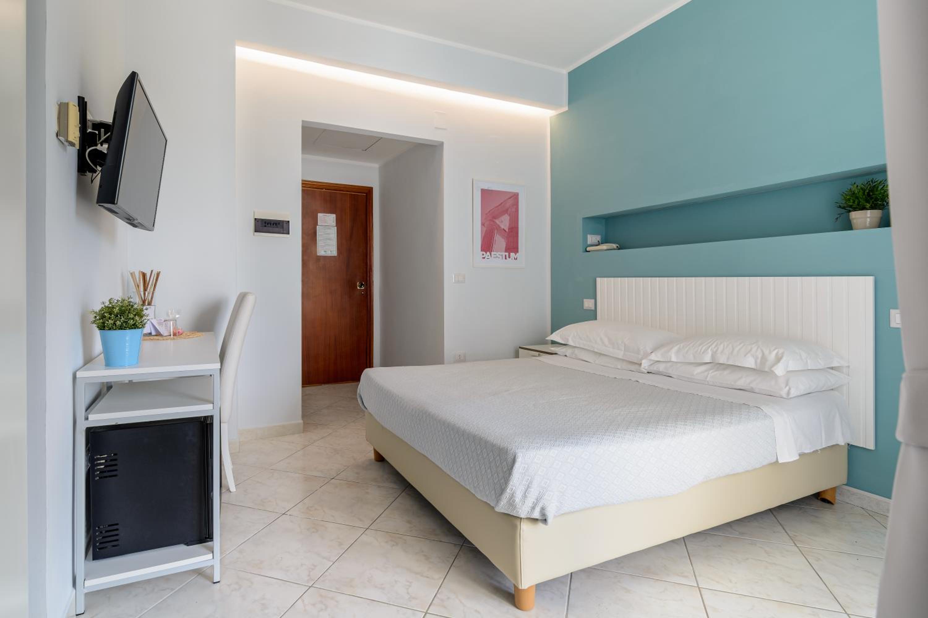 Superior Double or Twin Room photo 2