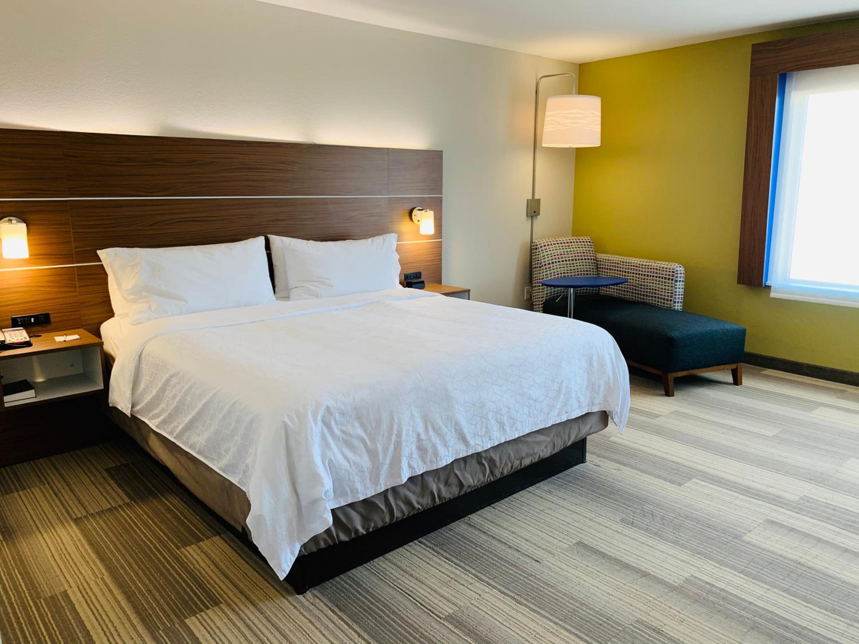 Standard King Room