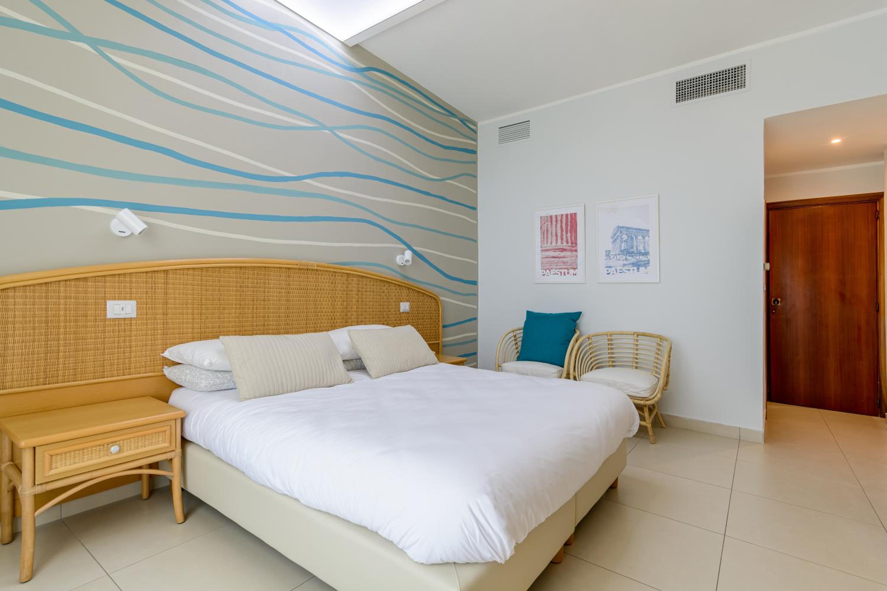 Double or Twin Room with Sea View photo 1