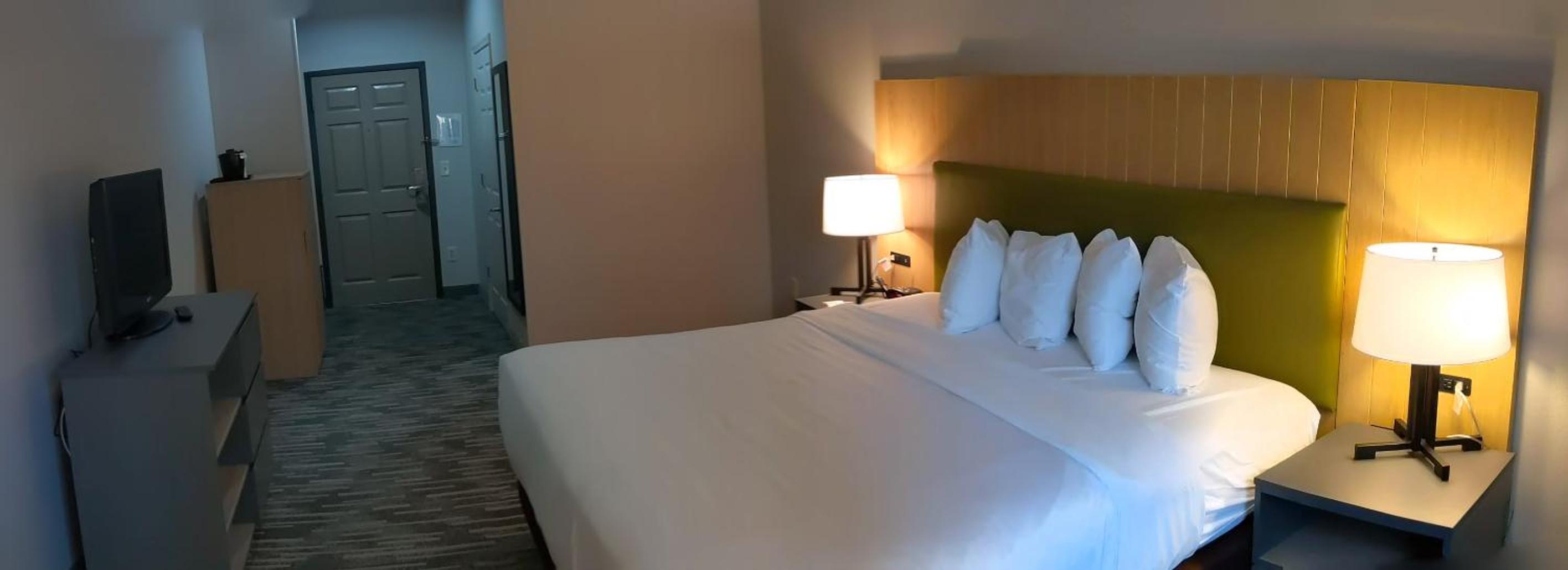 King Room - Non-Smoking - Photo 3