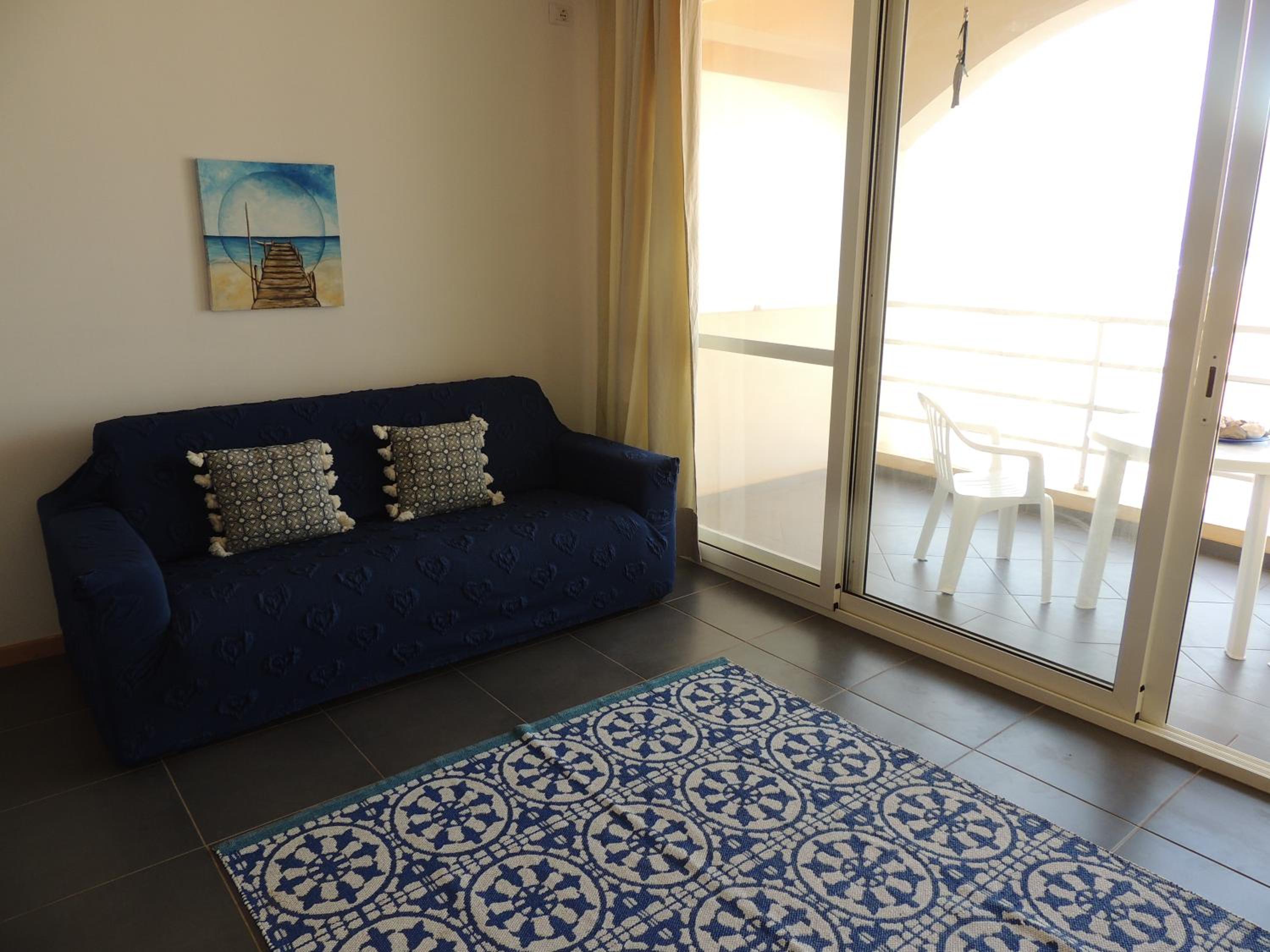 One-Bedroom Apartment photo 2