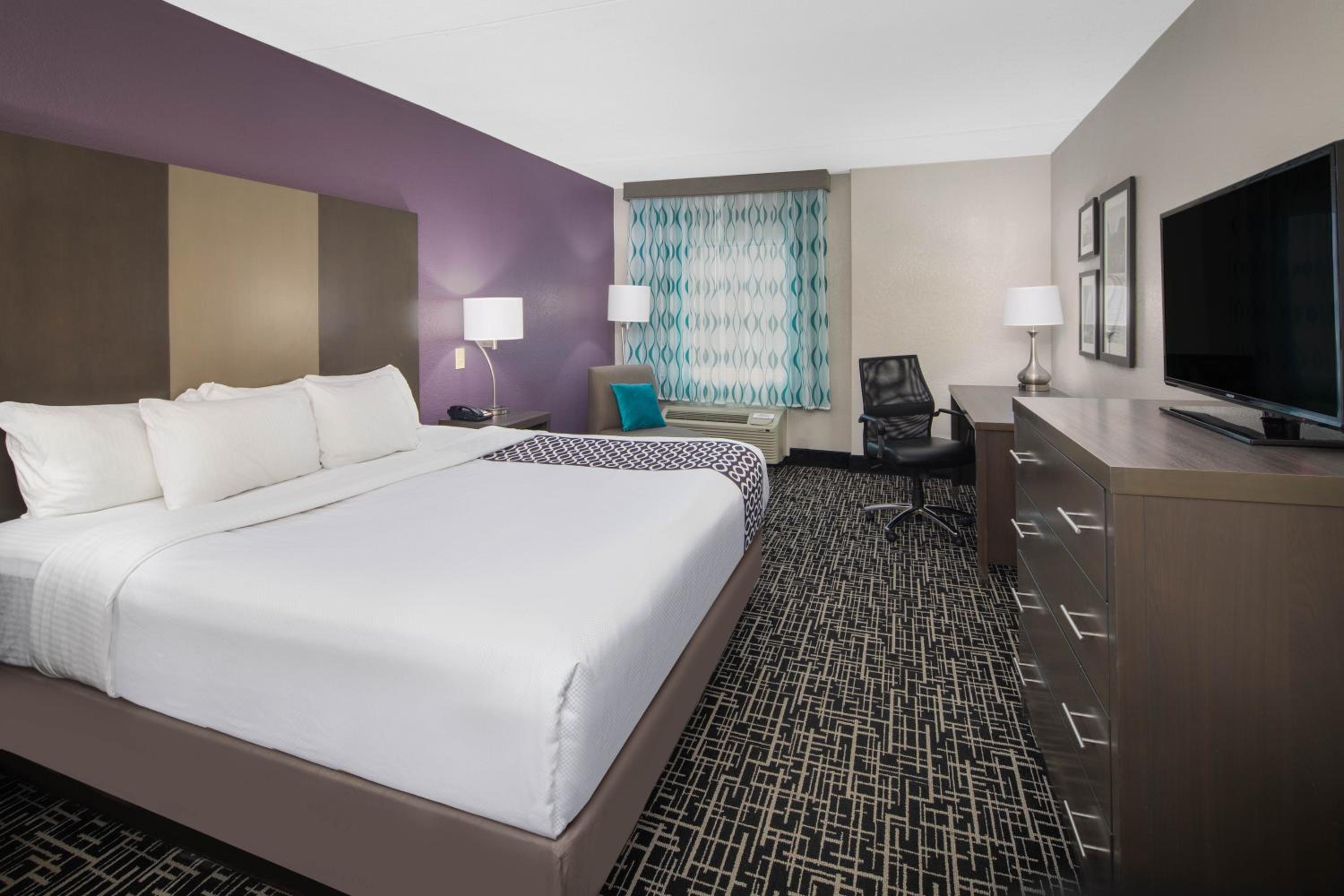 King Room - Disability Access - Photo 5