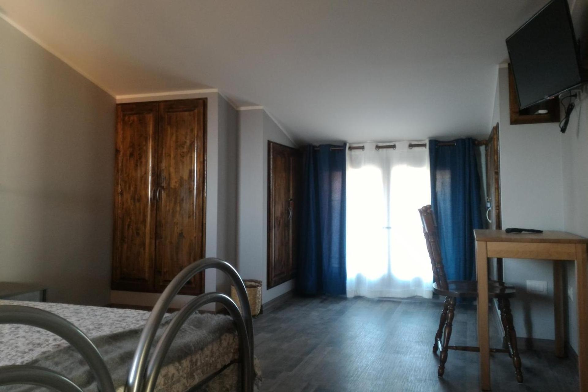 Deluxe Double or Twin Room - Photo 4