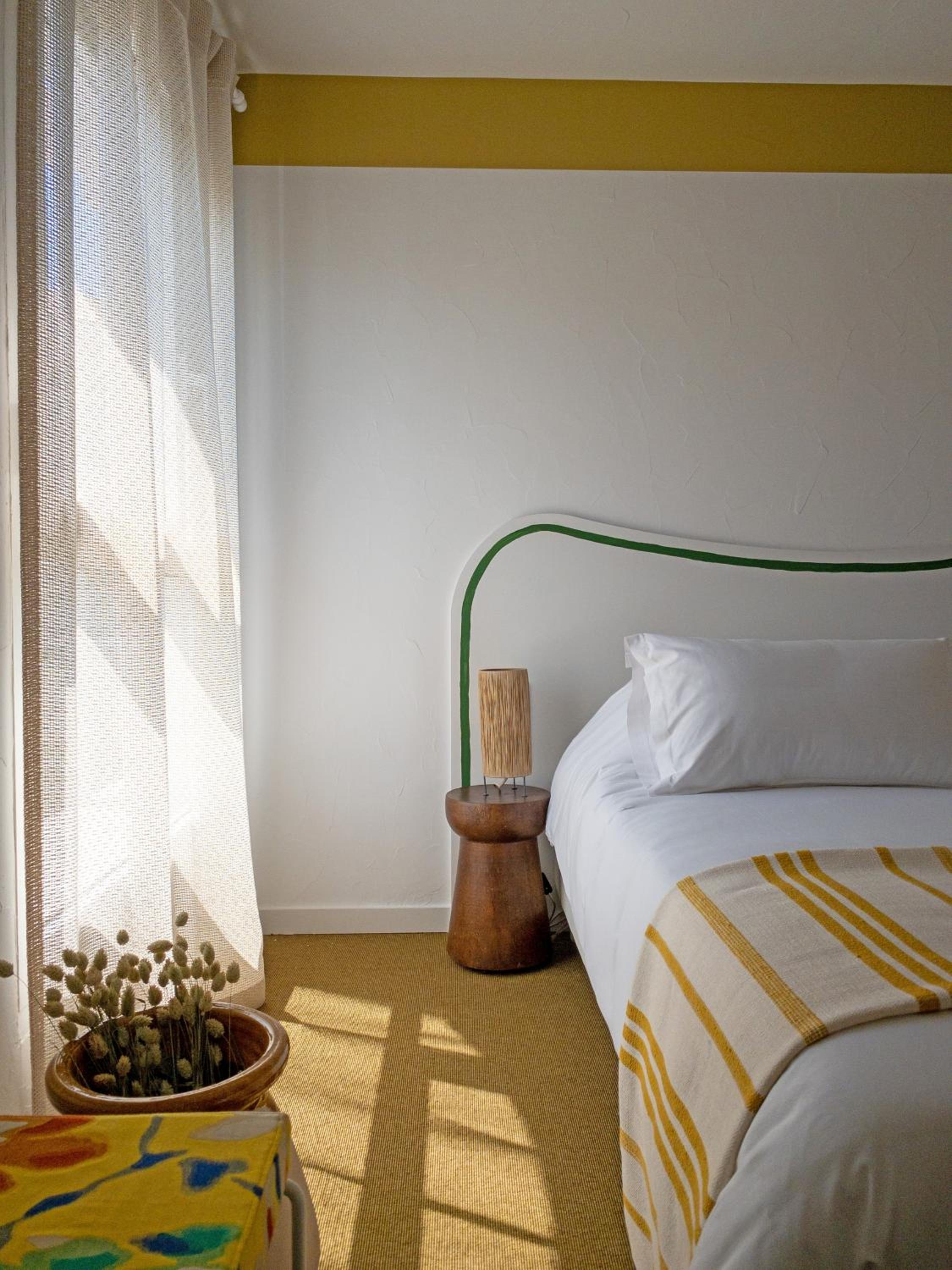 Double or Twin Room Comfort - Photo 3