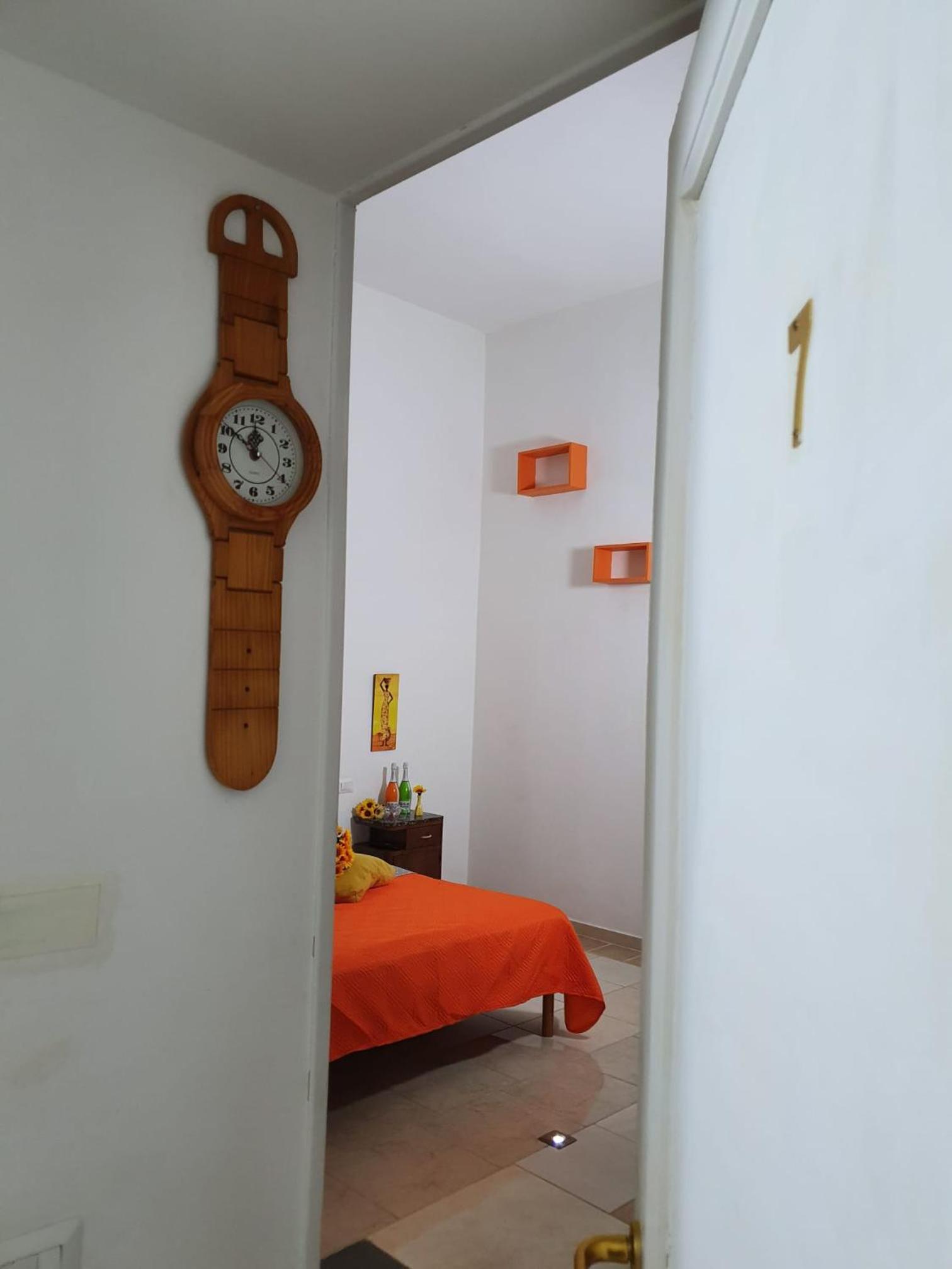 Deluxe Double Room - Photo 14