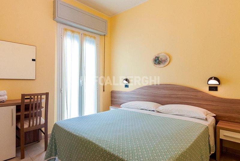 Double or Twin Room with Balcony photo 2