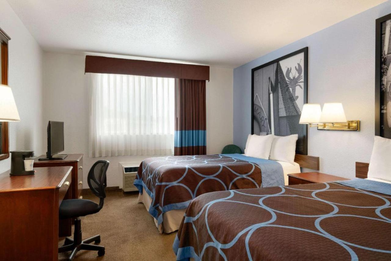 Double Room with Two Double Beds - Non-Smoking