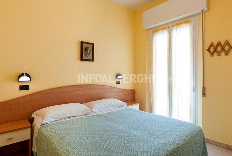 Double or Twin Room with Balcony photo 3