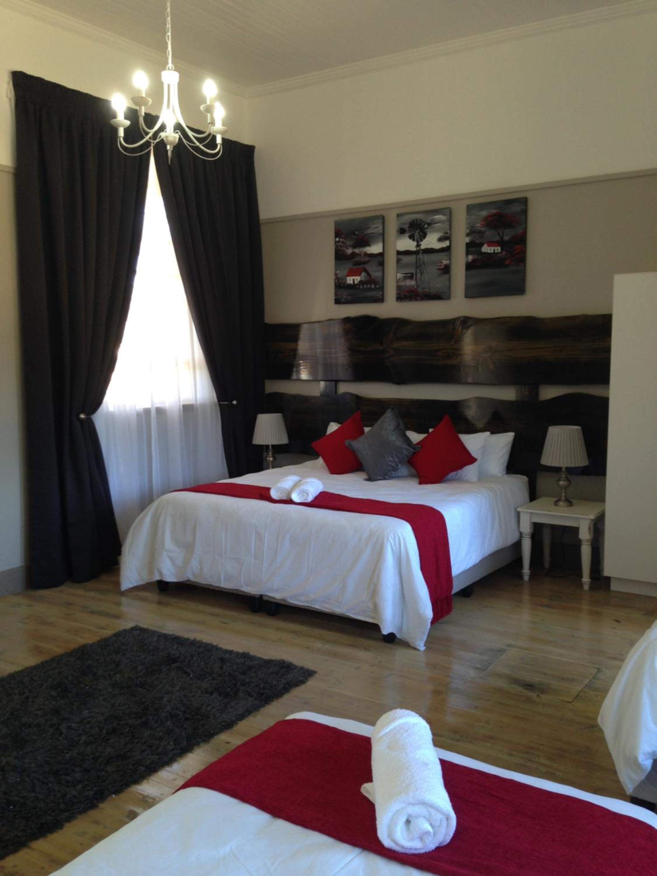 Deluxe Family Room - Photo 7